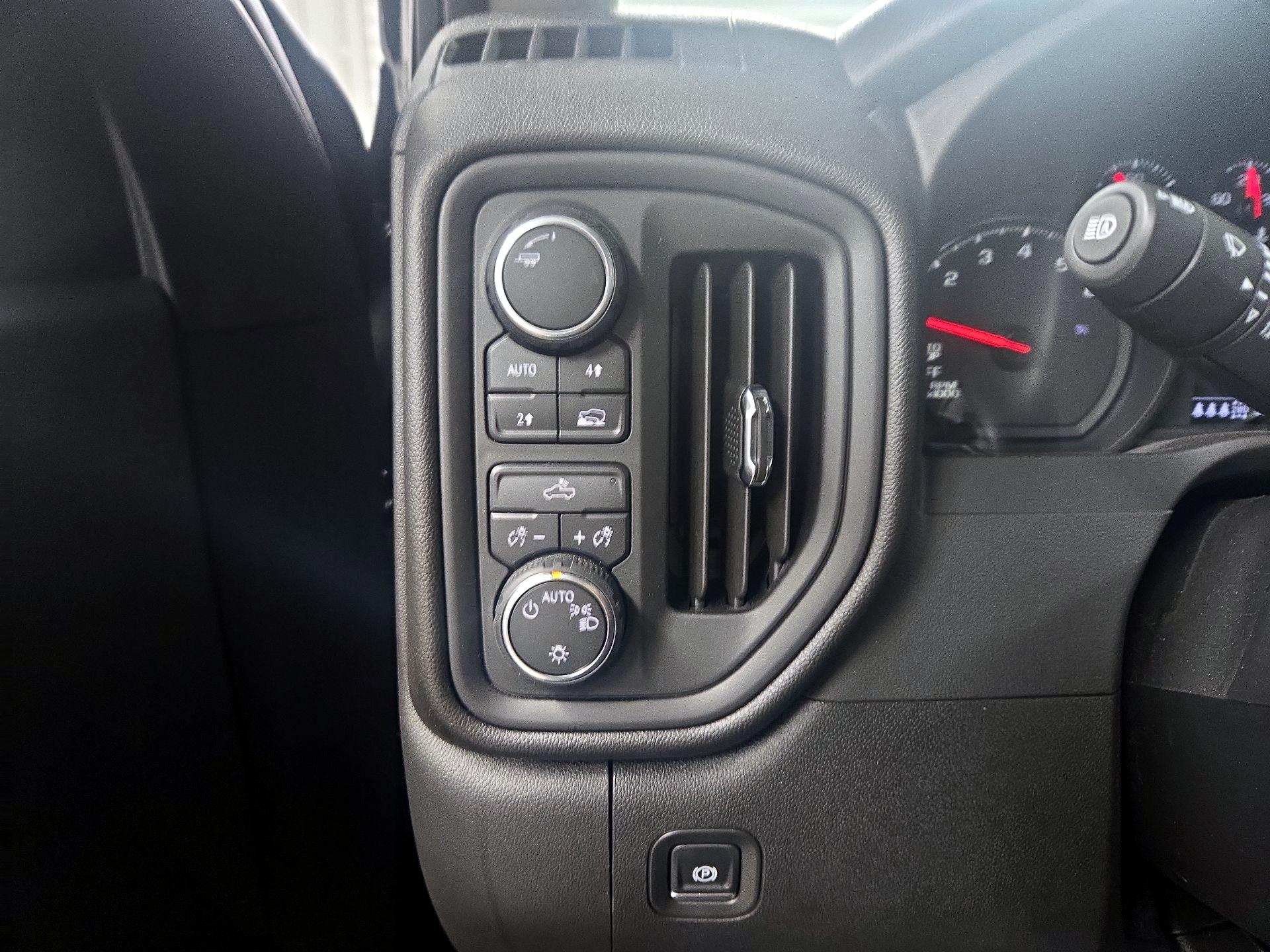 Thumbnail: 2026 Chevrolet Silverado 1500 - 13