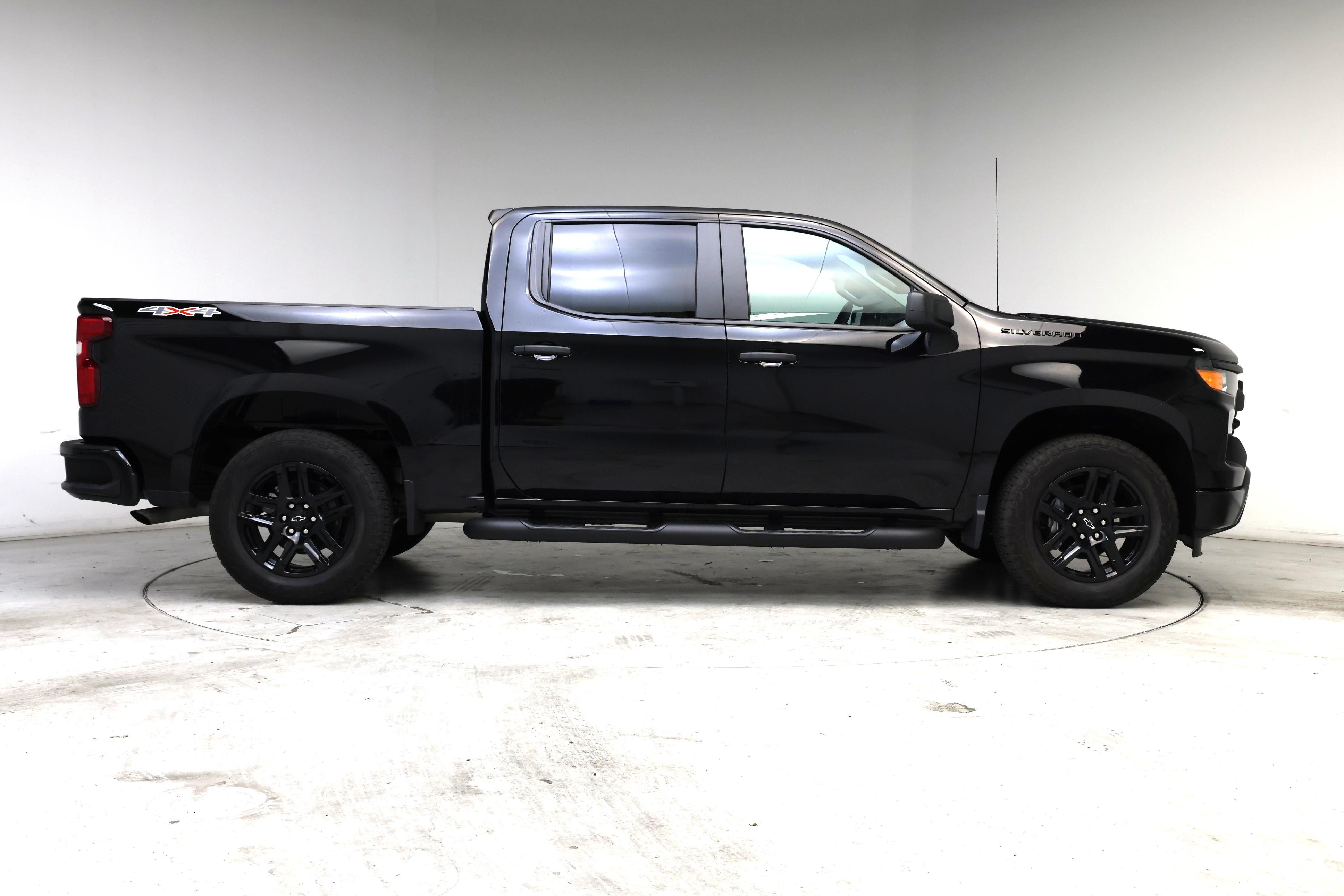Thumbnail: 2026 Chevrolet Silverado 1500 - 7