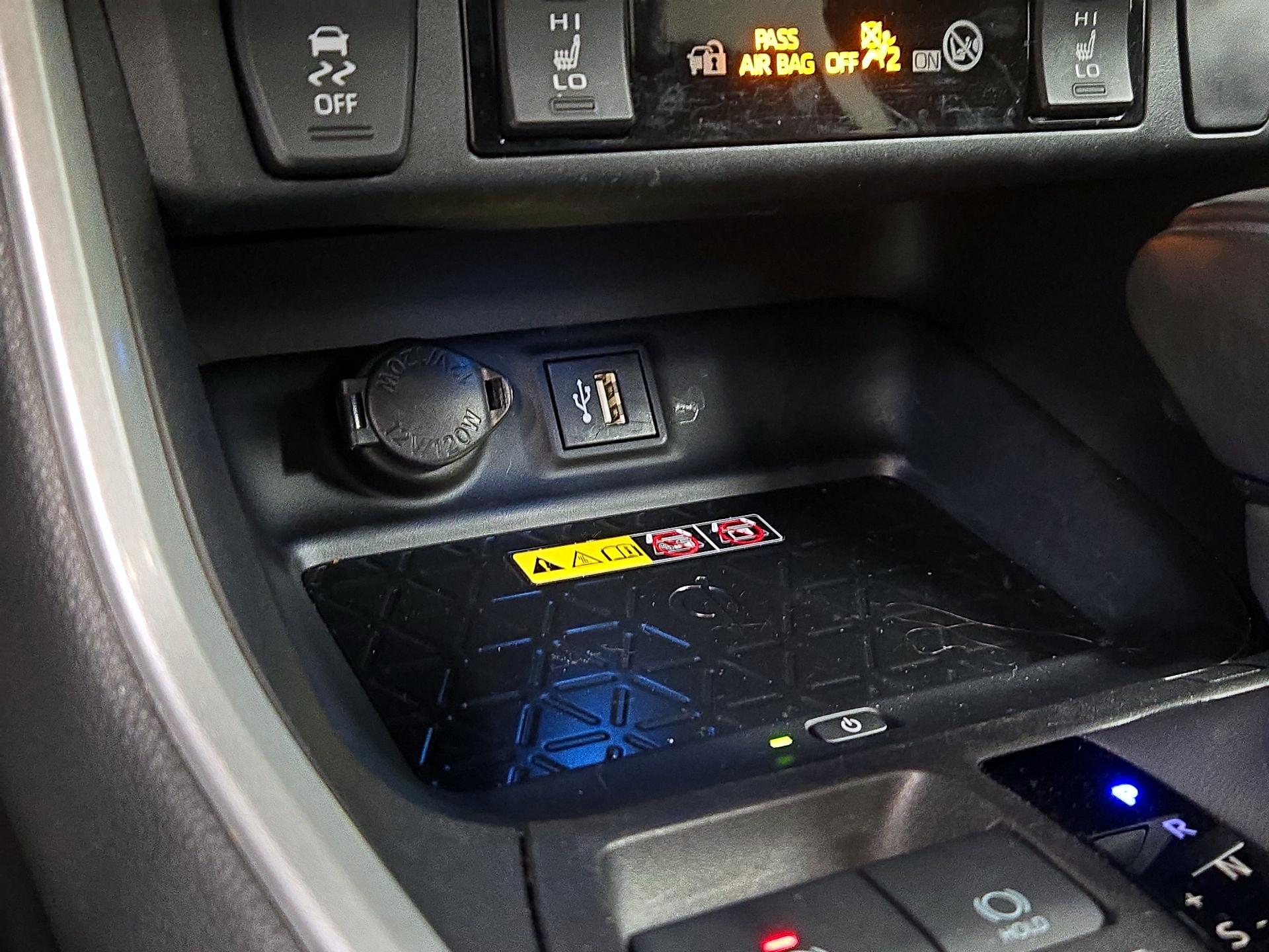 Thumbnail: 2023 Toyota RAV4 - 18