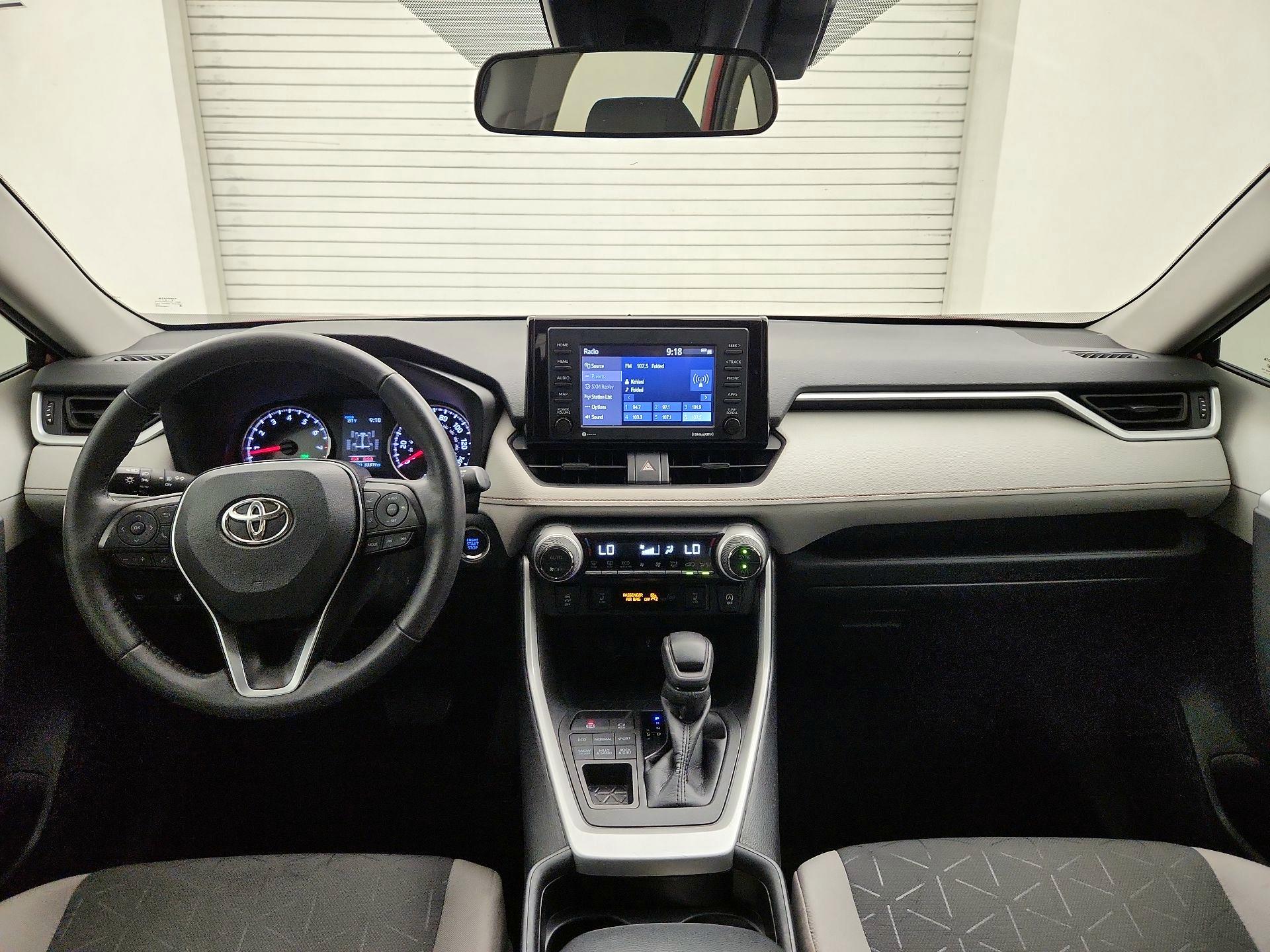 Thumbnail: 2021 Toyota RAV4 - 9