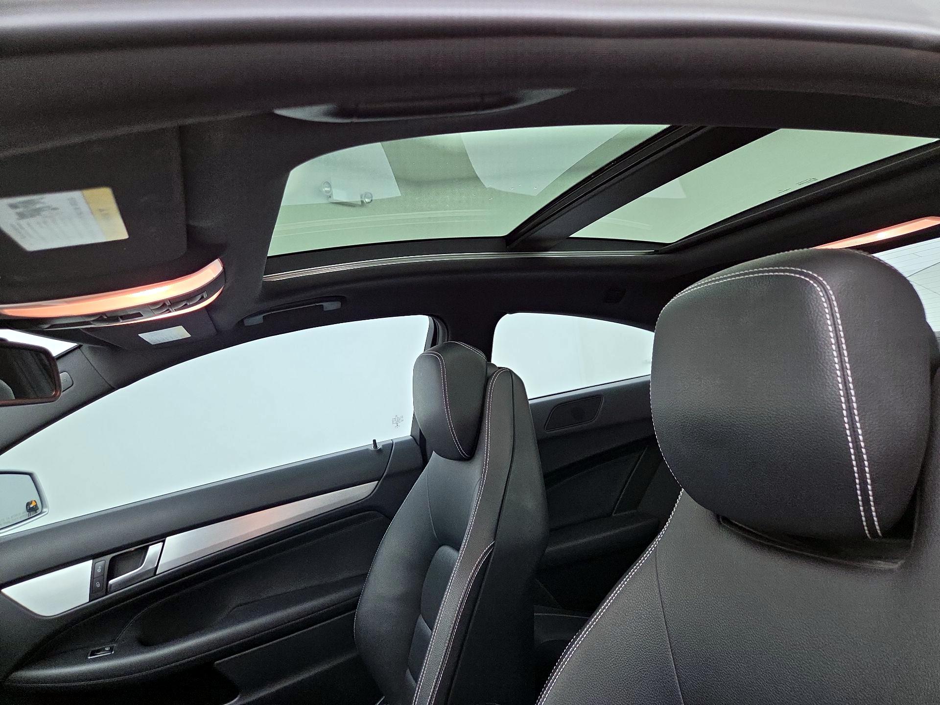Thumbnail: 2015 Mercedes-Benz C-Class - 20