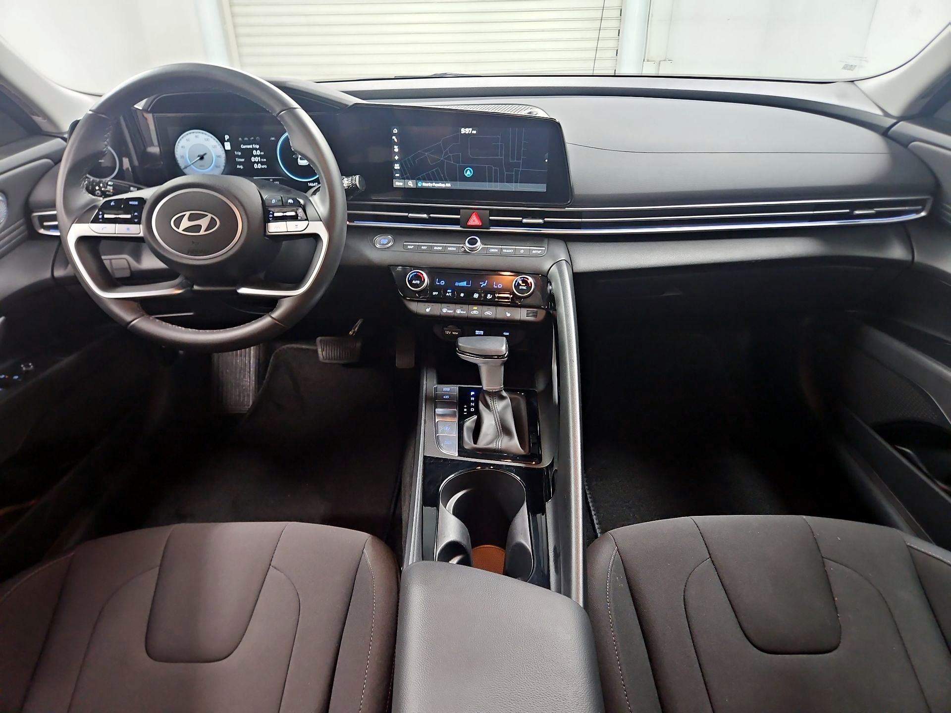 Thumbnail: 2025 Hyundai Elantra - 9