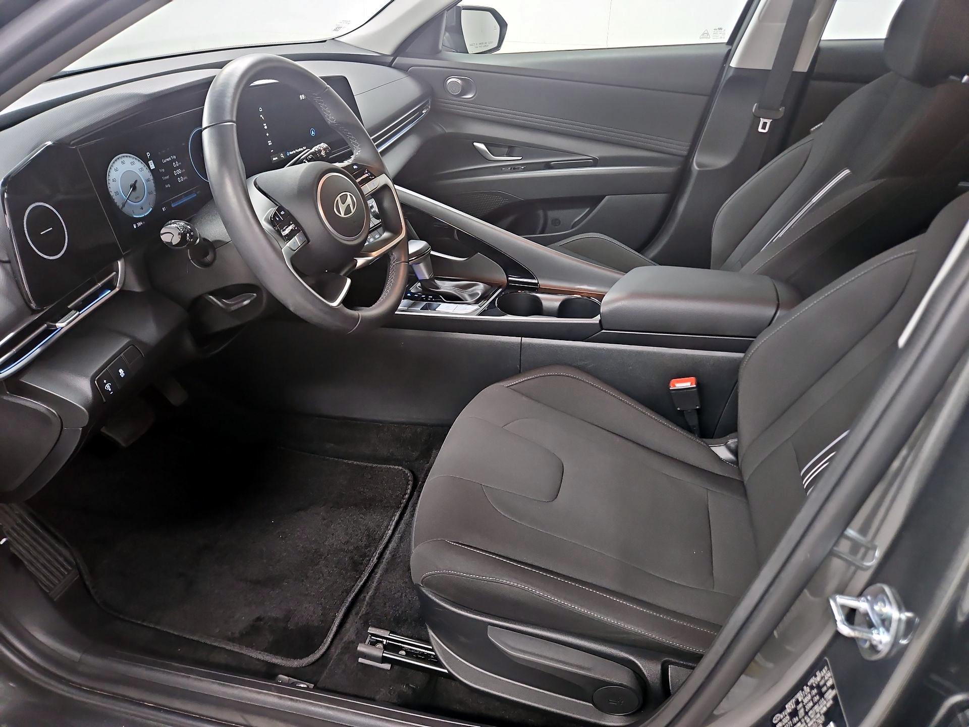 Thumbnail: 2025 Hyundai Elantra - 11