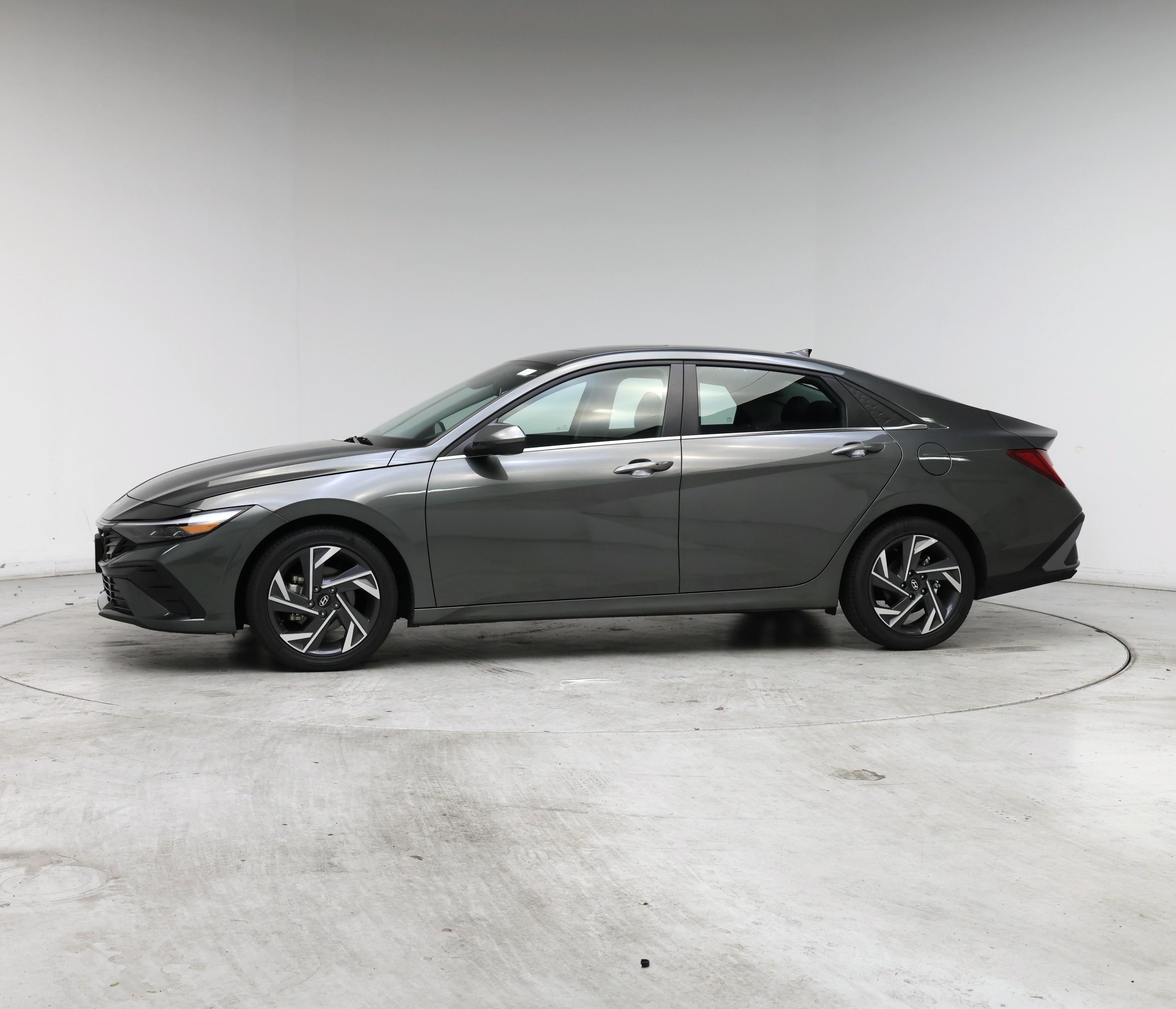 Thumbnail: 2025 Hyundai Elantra - 3