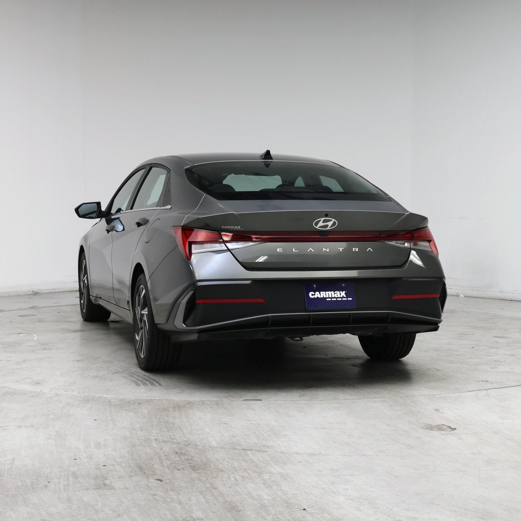 Thumbnail: 2025 Hyundai Elantra - 6
