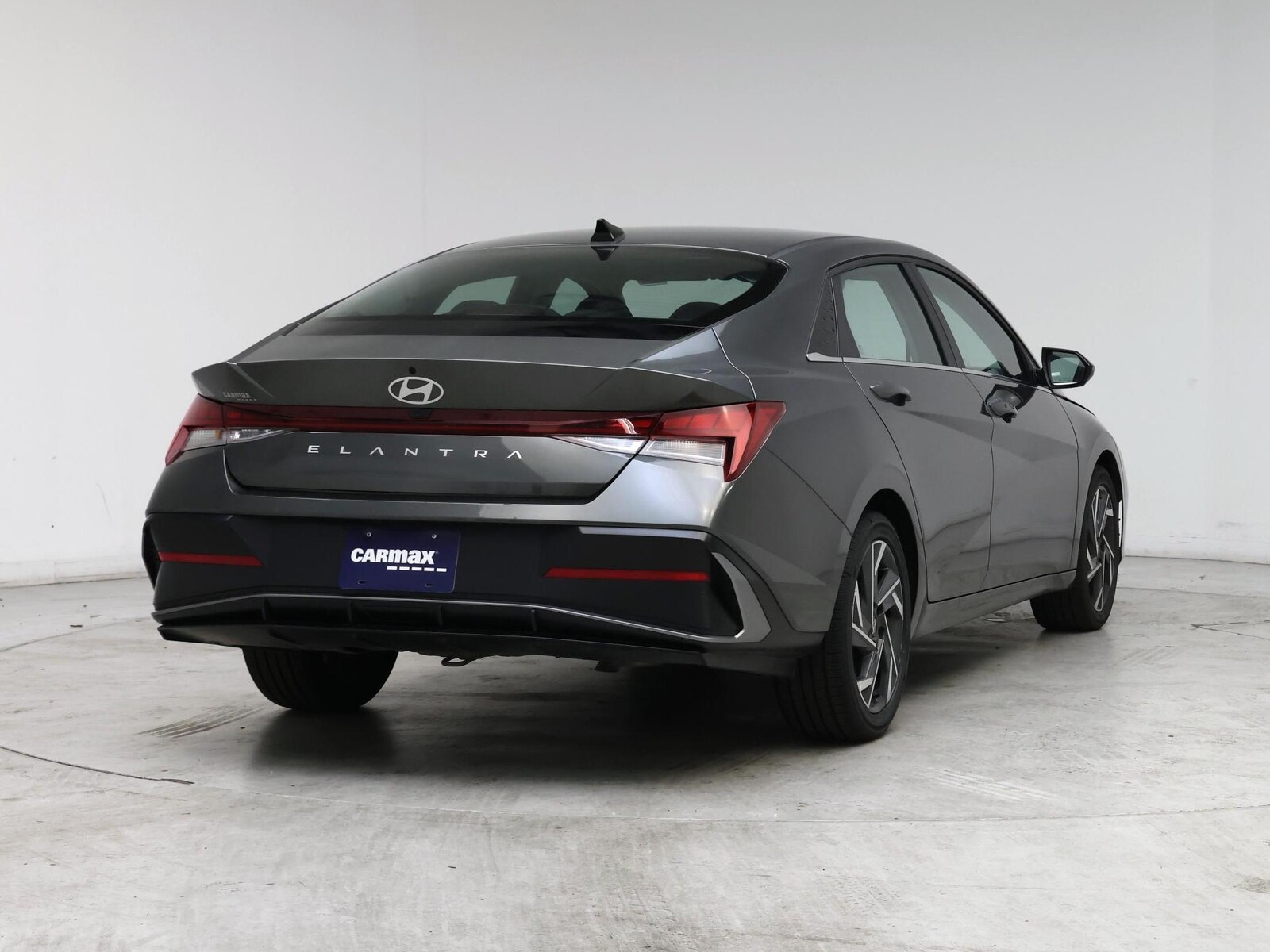 2025 Hyundai Elantra SEL - Photo 9
