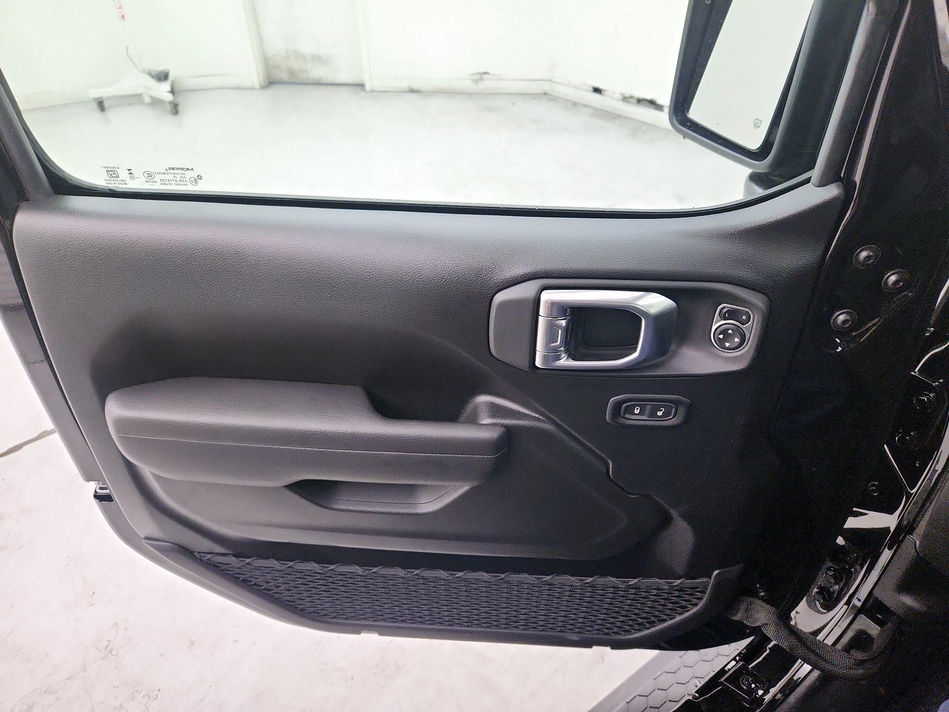 Thumbnail: 2026 Jeep Wrangler - 12
