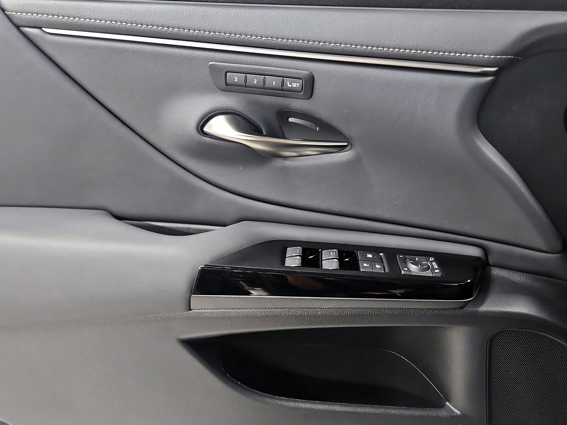 Thumbnail: 2024 Lexus ES - 12