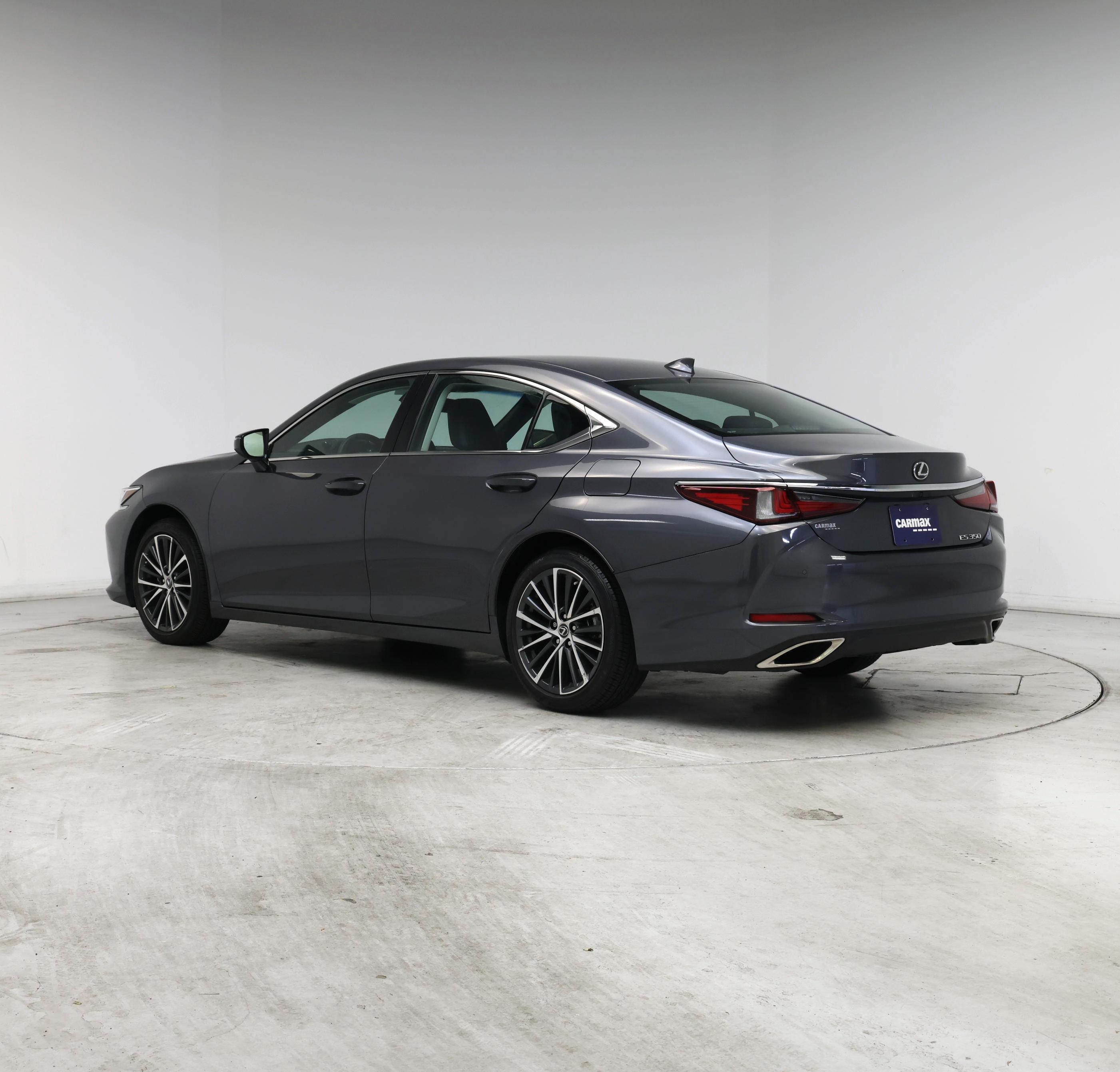 Thumbnail: 2024 Lexus ES - 2
