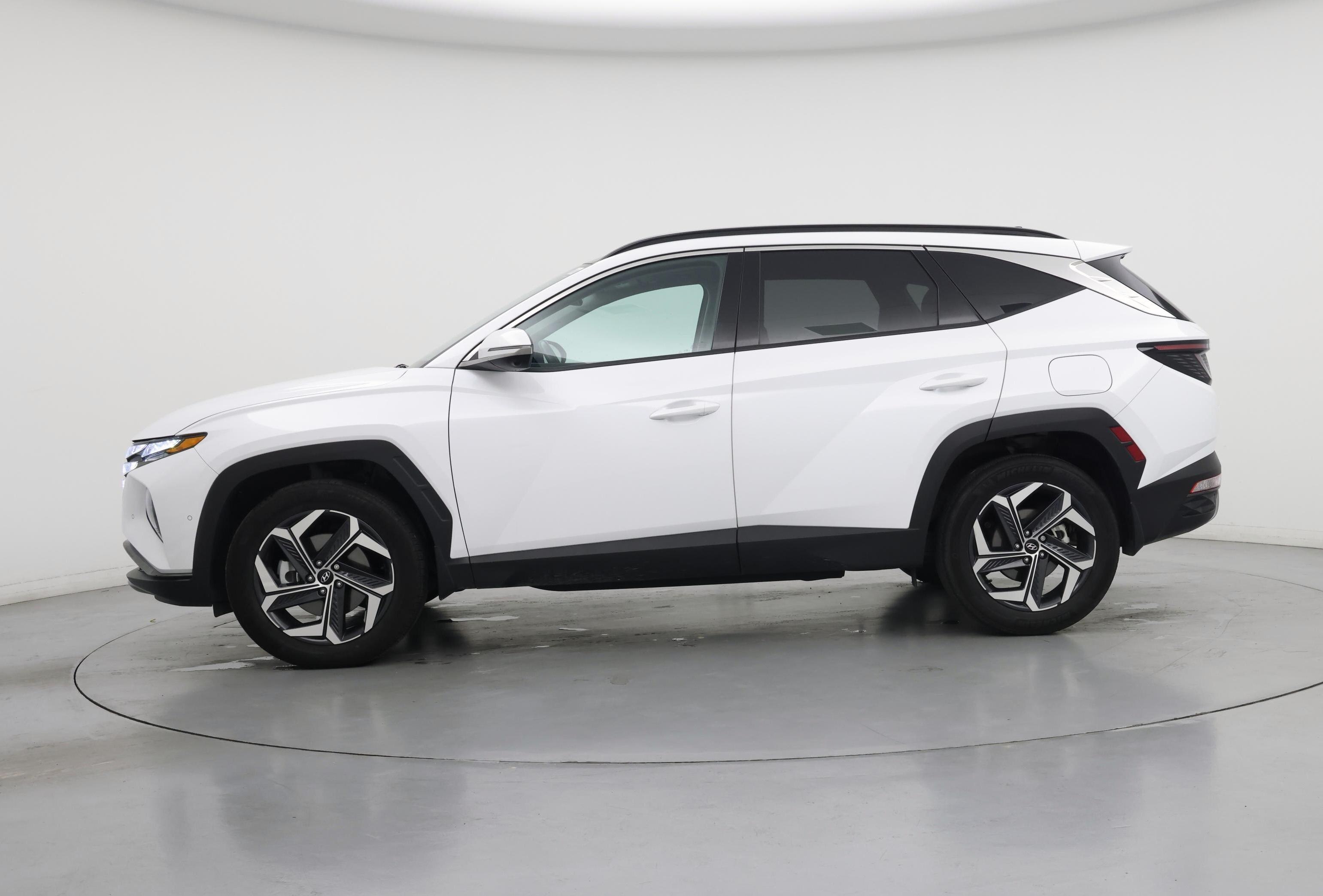Thumbnail: 2024 Hyundai Tucson - 3