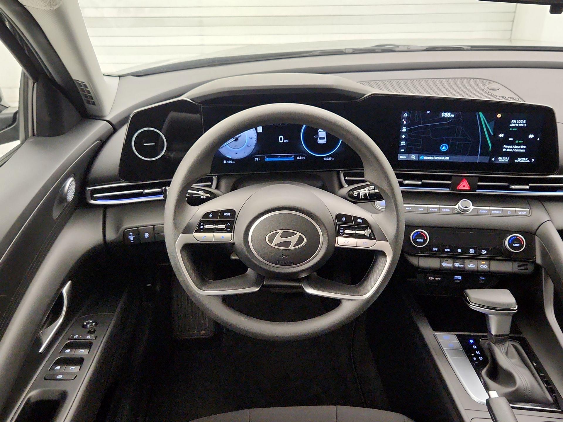 Thumbnail: 2024 Hyundai Elantra - 10