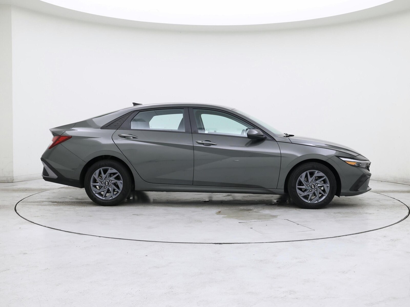 2024 Hyundai Elantra SEL - Photo 8