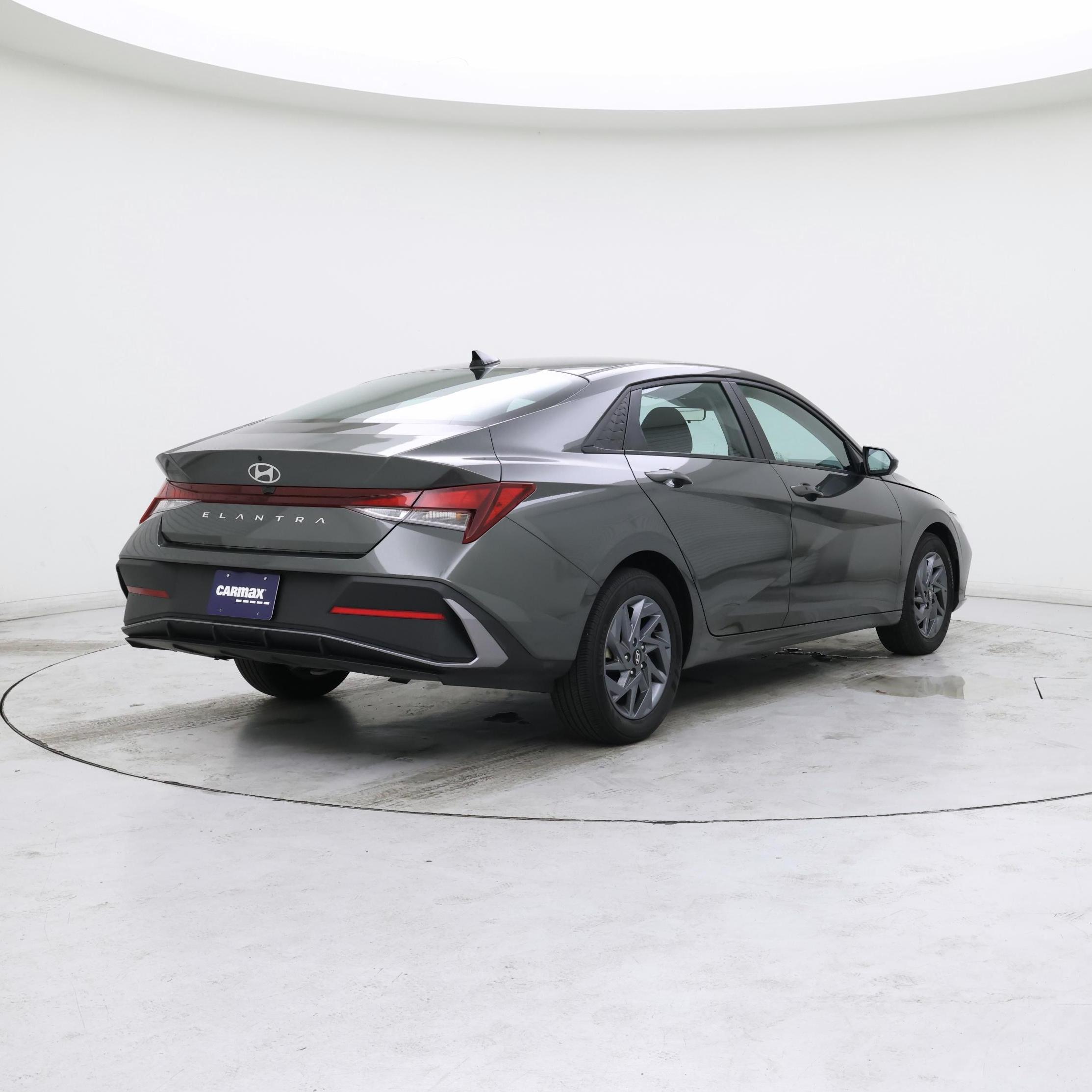 Thumbnail: 2024 Hyundai Elantra - 8
