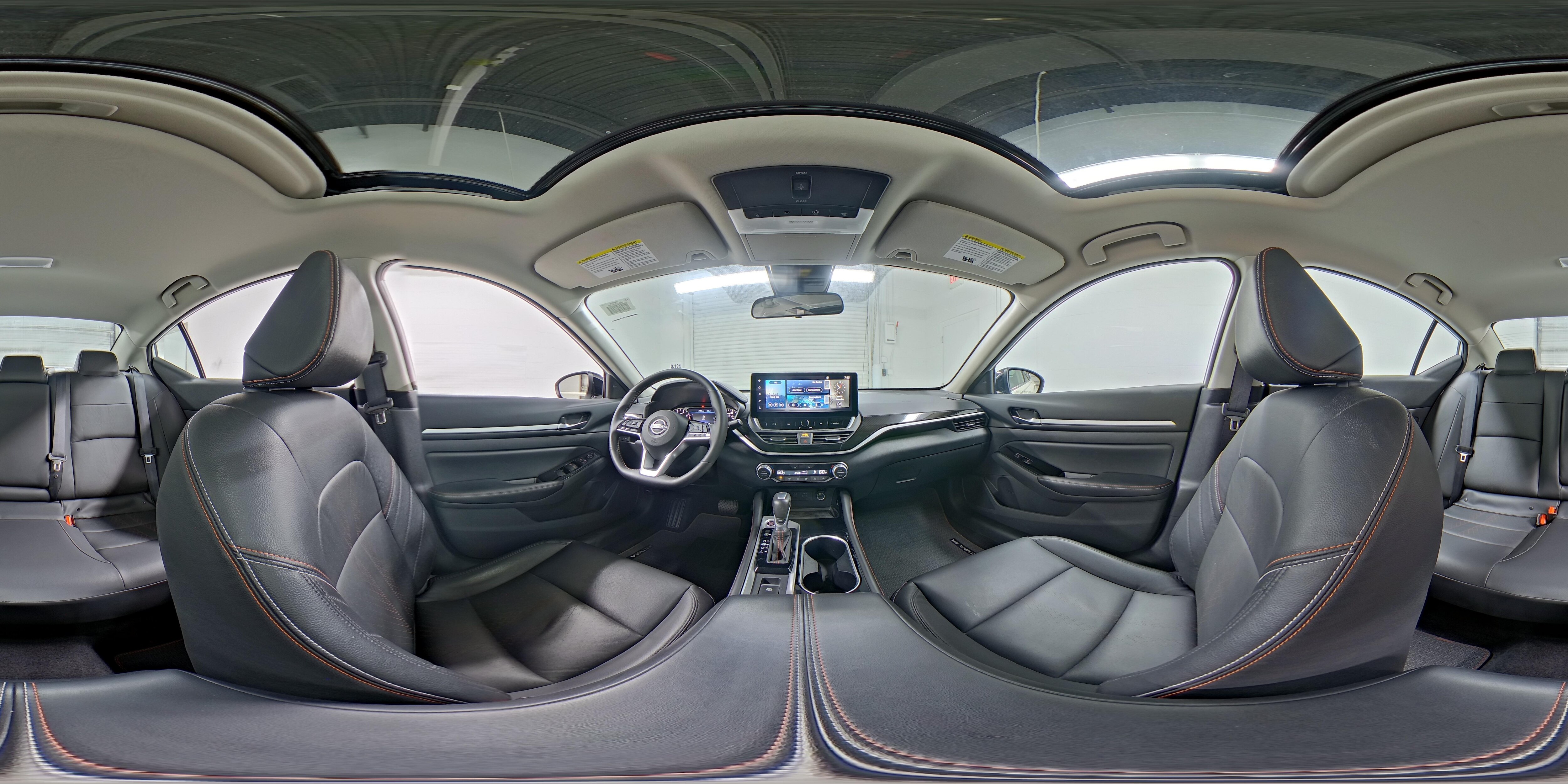 2025 Nissan Altima SR - Photo 25