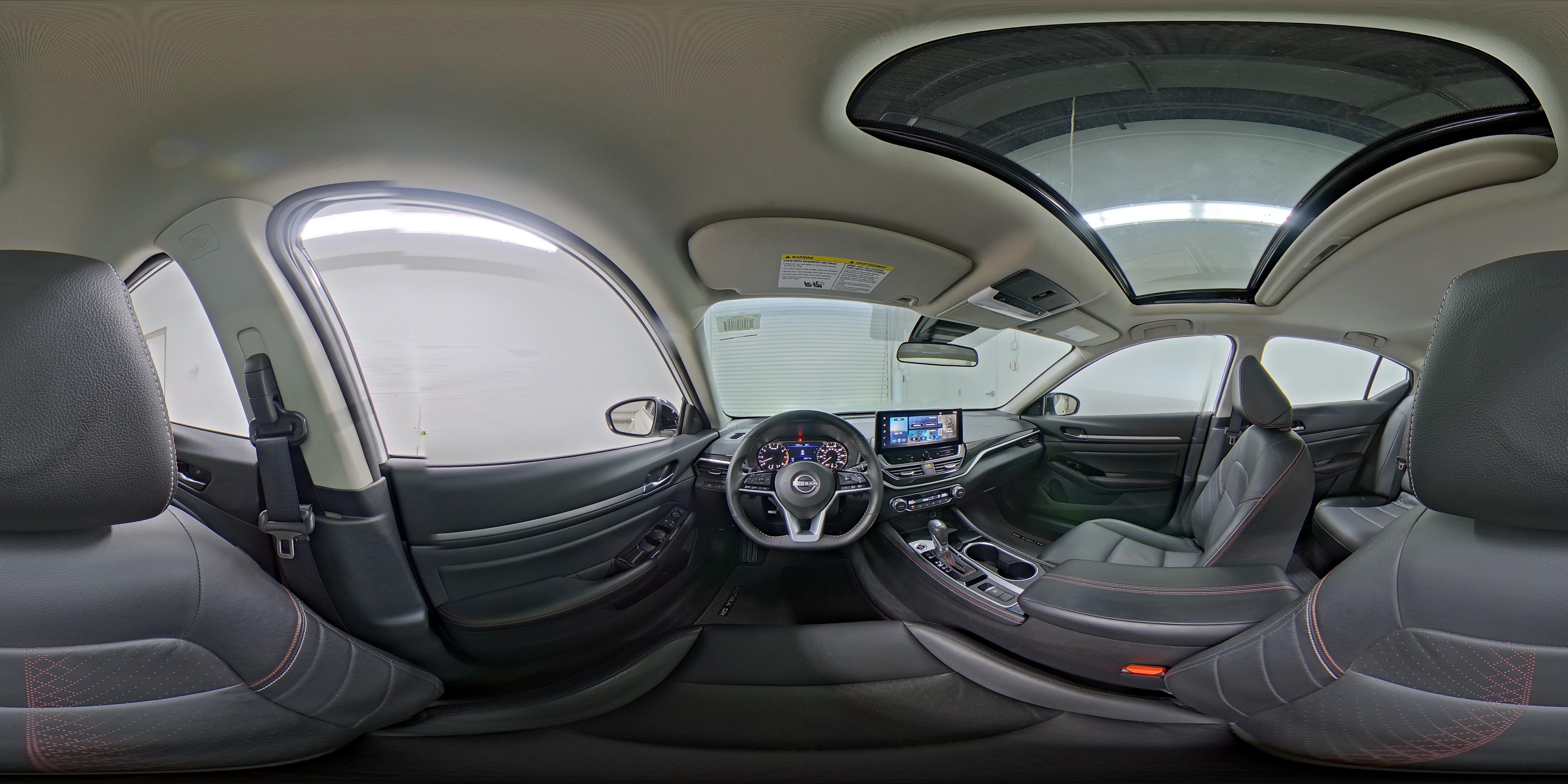 2025 Nissan Altima SR - Photo 27