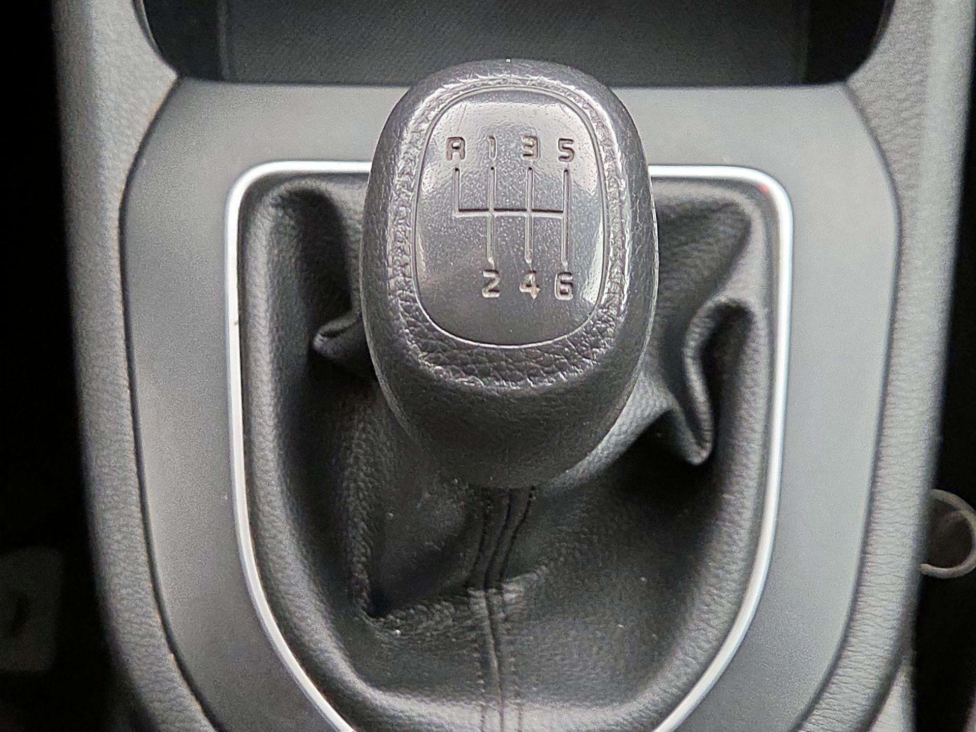 Thumbnail: 2019 Kia Forte - 17