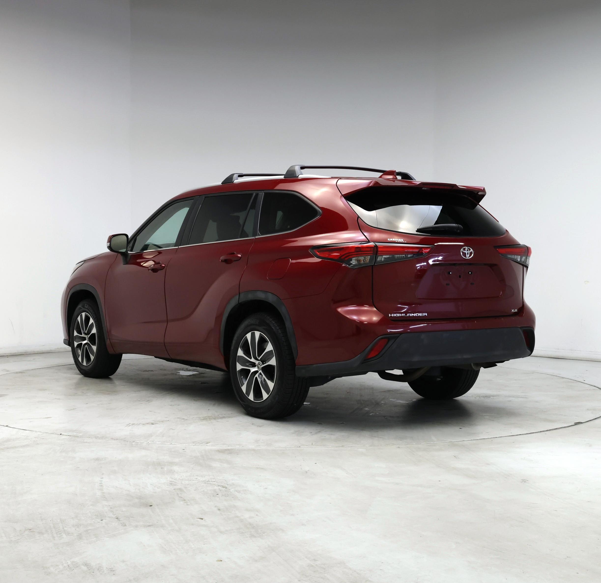 Thumbnail: 2023 Toyota Highlander - 2