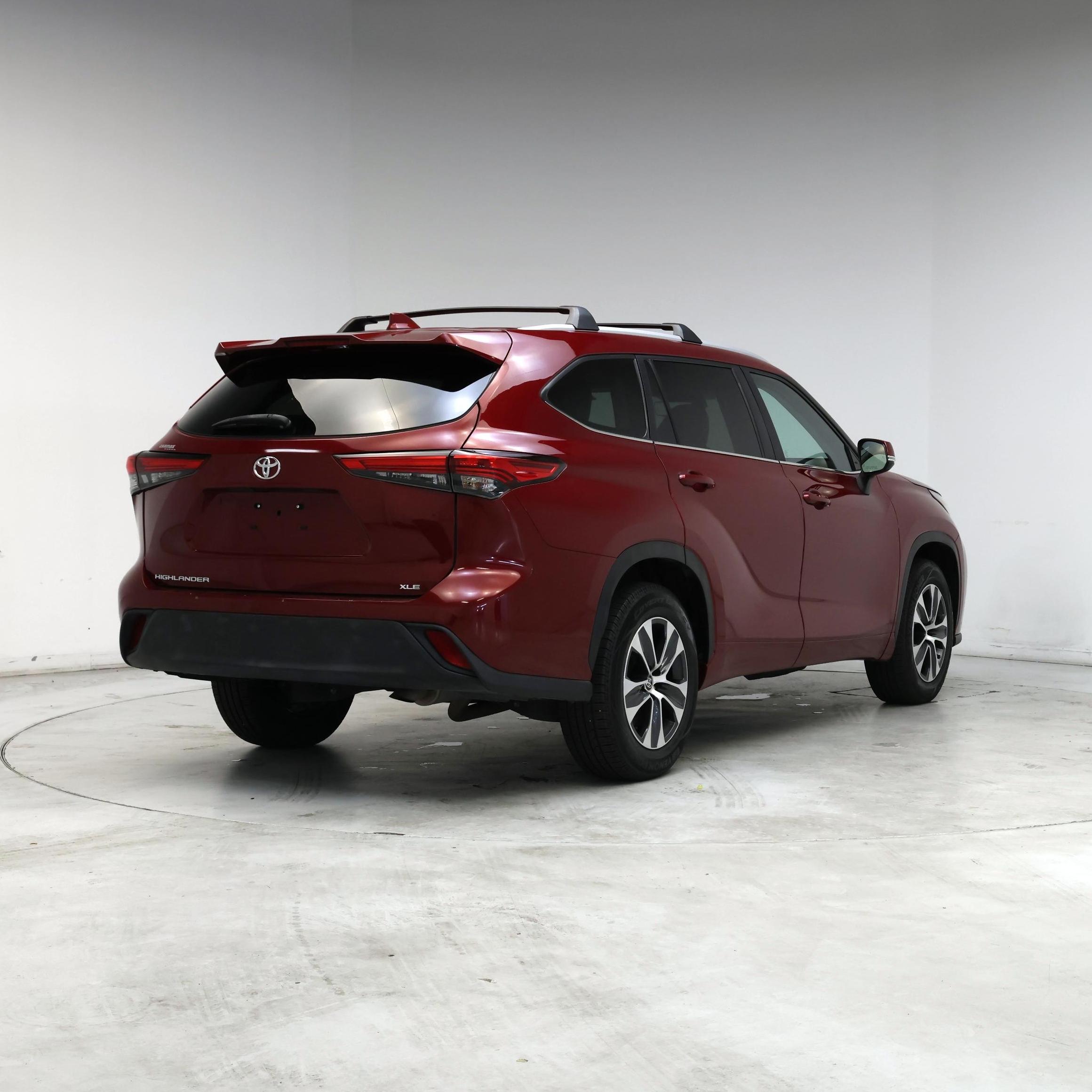 Thumbnail: 2023 Toyota Highlander - 8