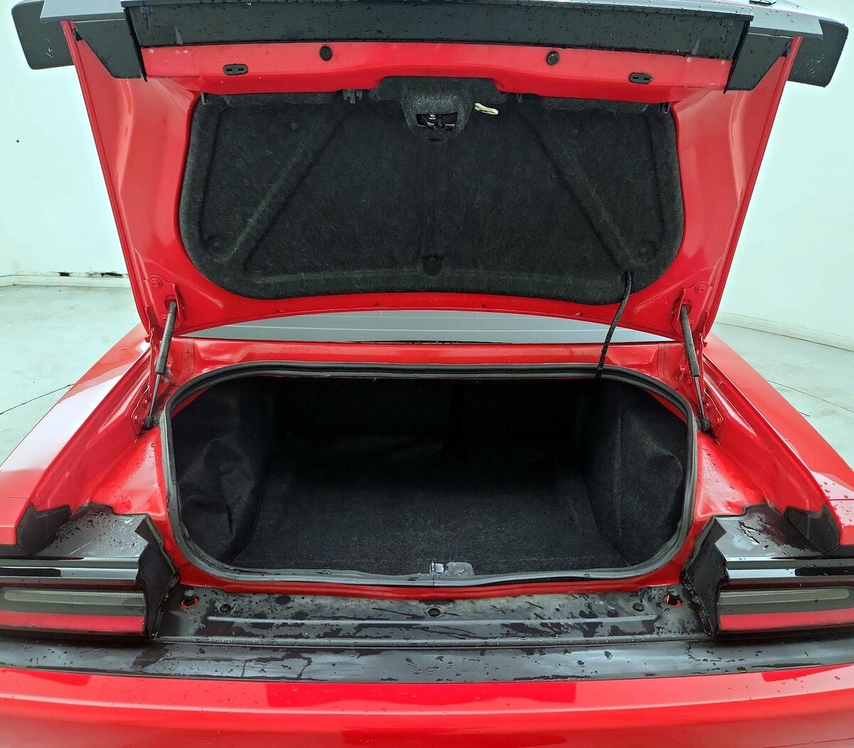 Trunk/Cargo (Seats Up)
