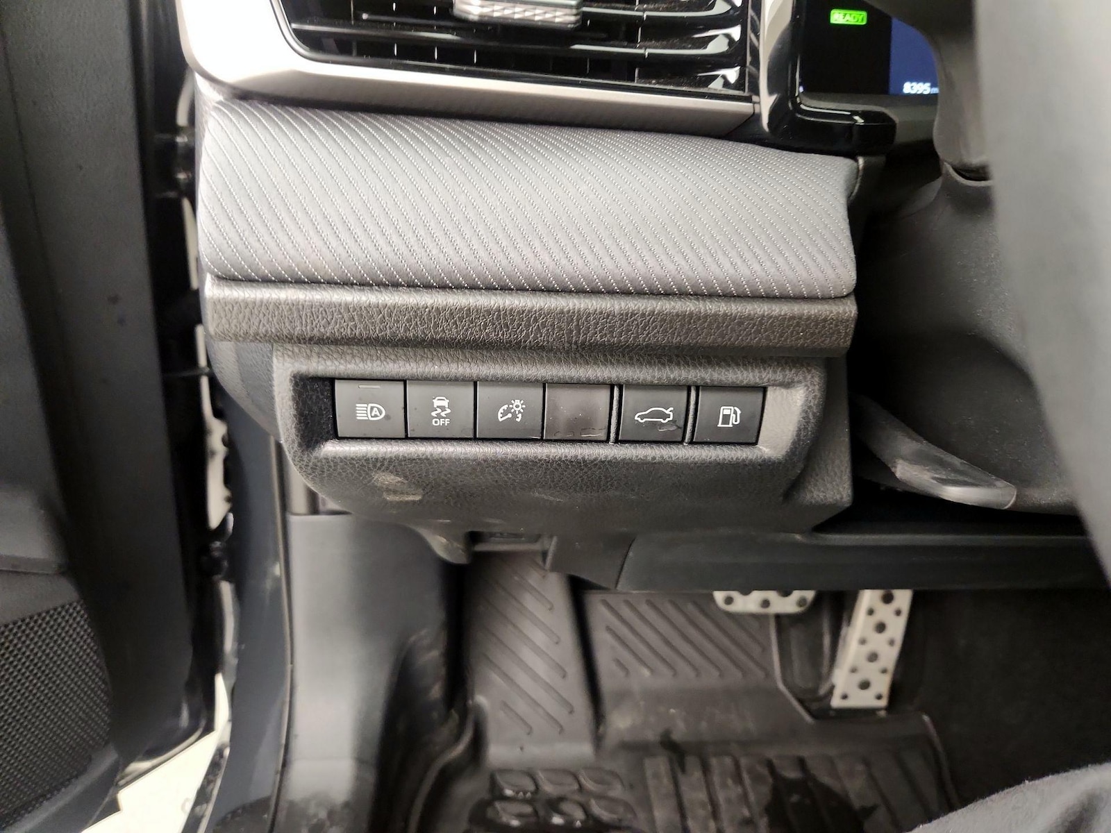 2026 Toyota Camry SE - Photo 14