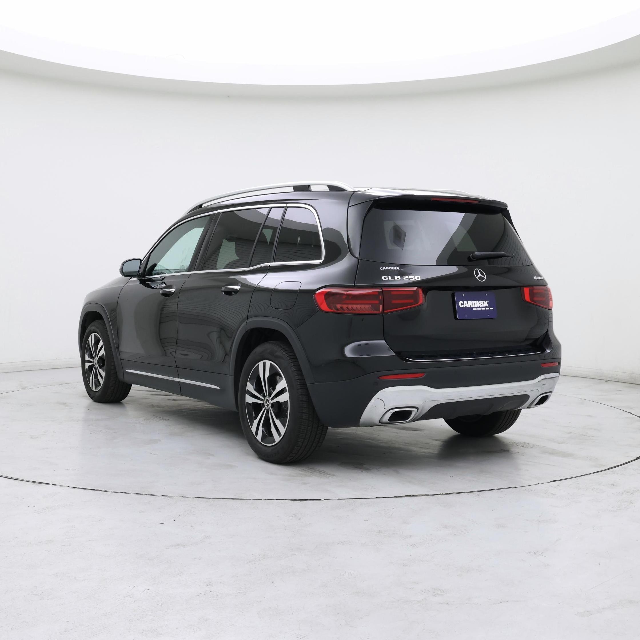 Thumbnail: 2025 Mercedes-Benz GLB - 2