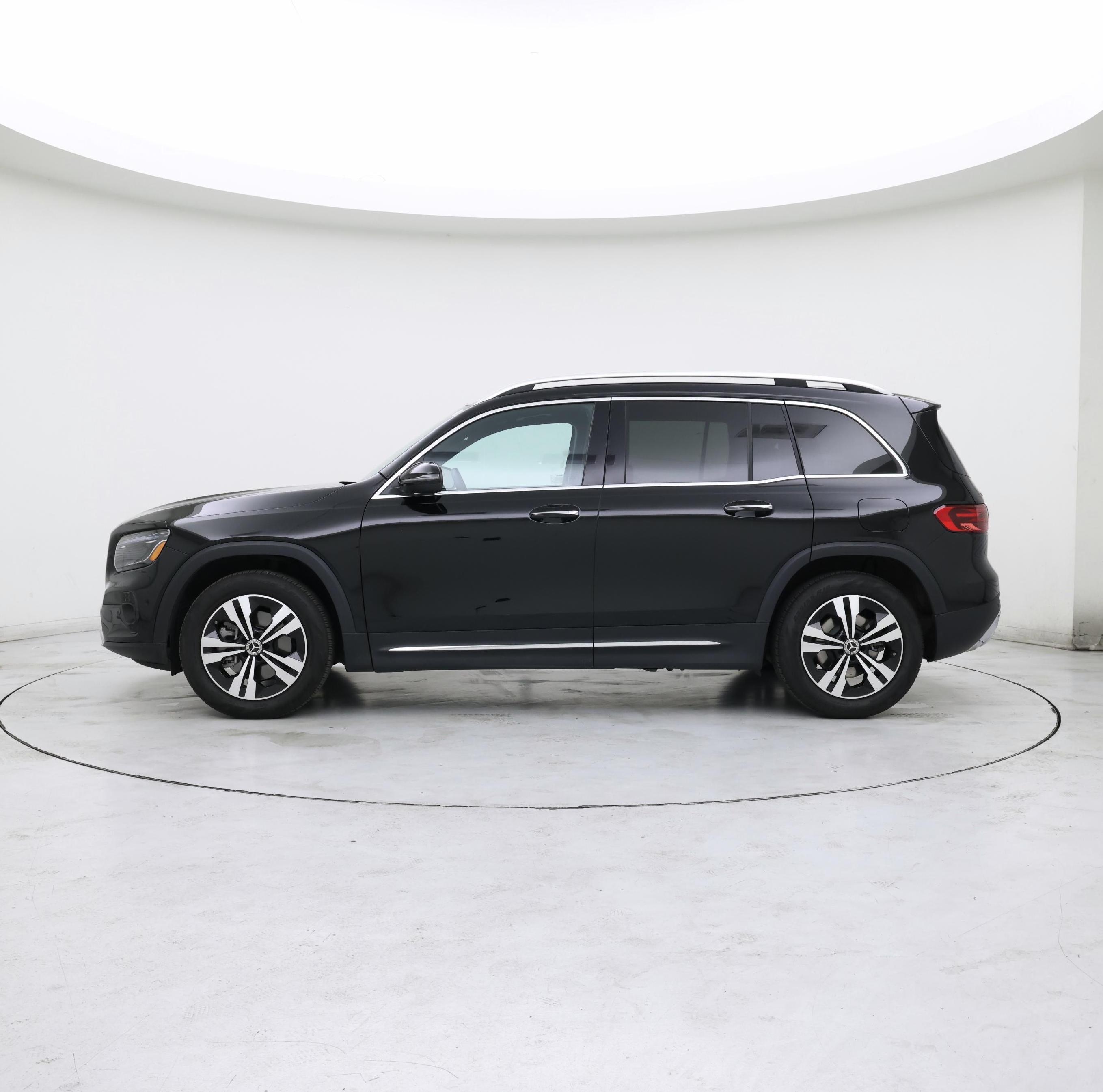Thumbnail: 2025 Mercedes-Benz GLB - 3
