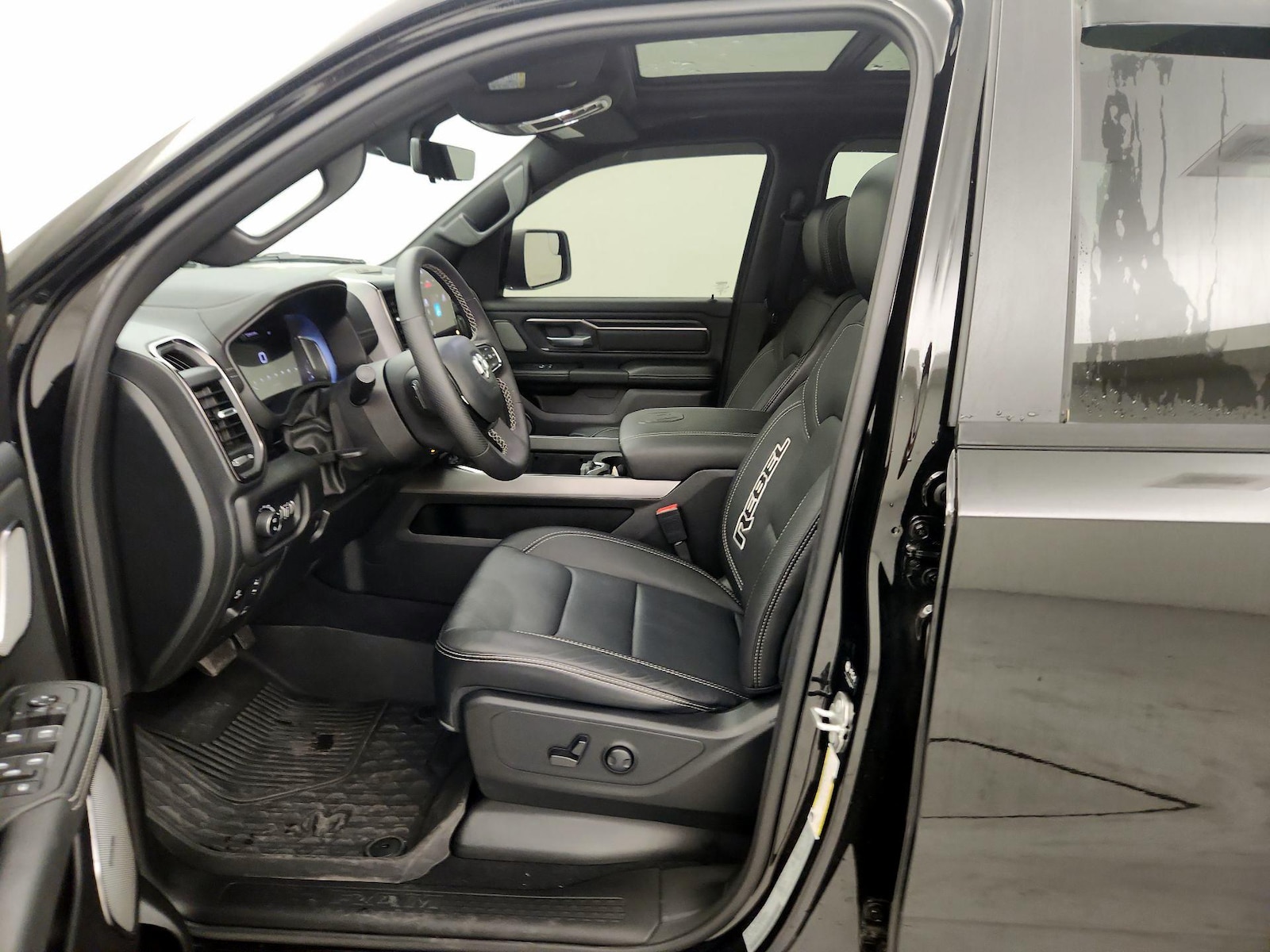 2025 RAM Ram 1500 Pickup Rebel - Photo 12