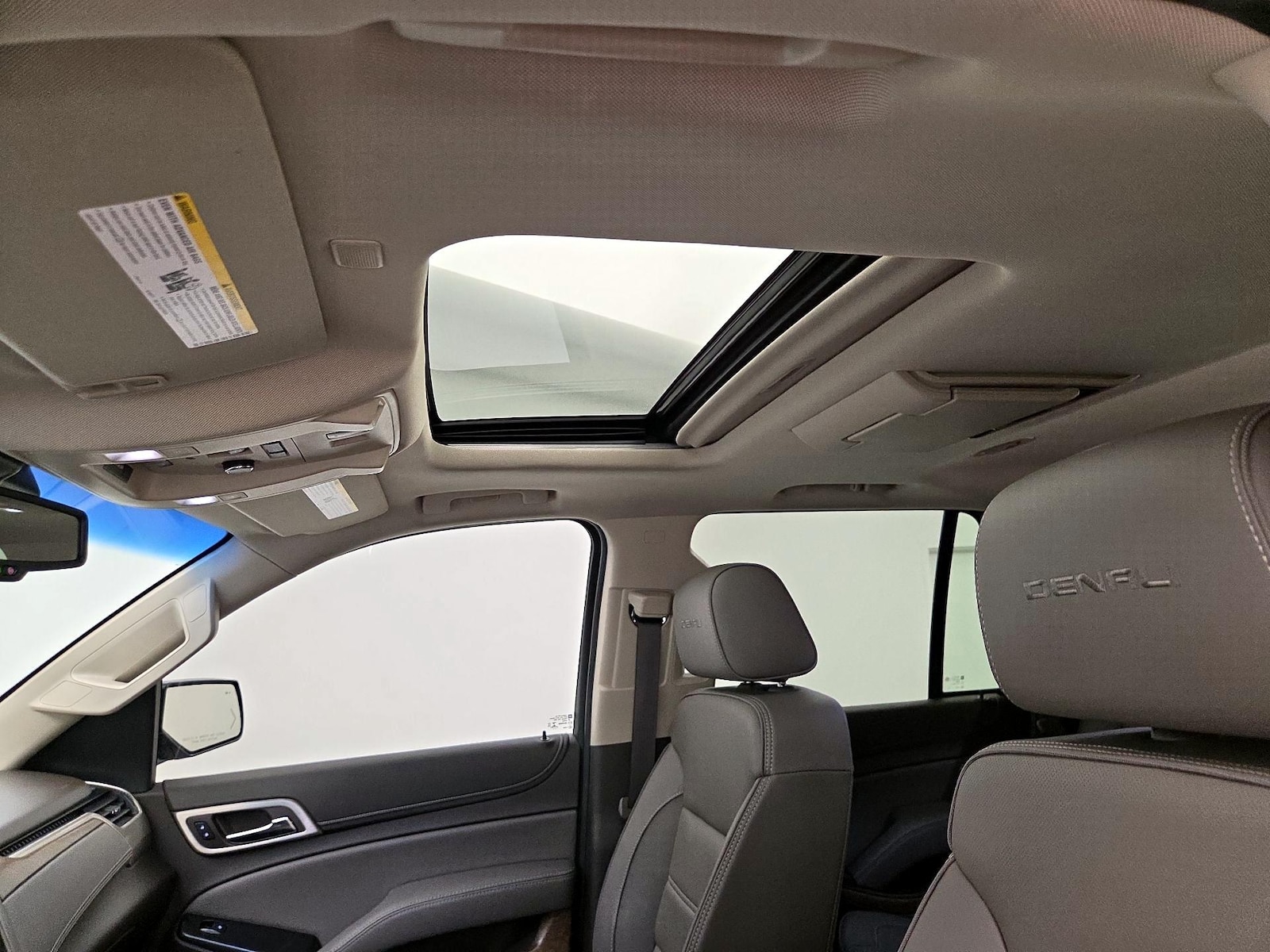 2019 GMC Yukon Denali - Photo 21