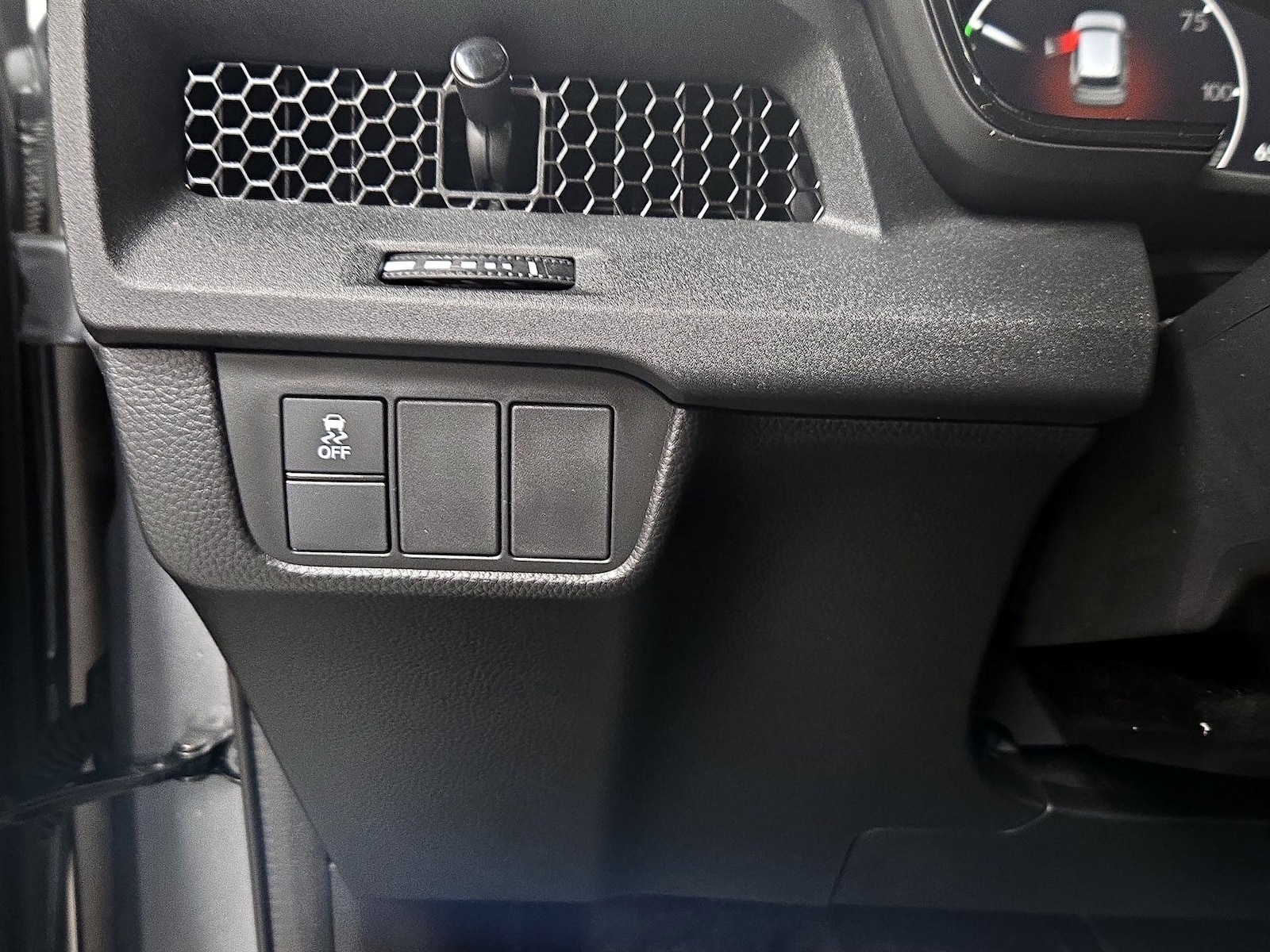 2025 Honda CR-V Sport - Photo 14