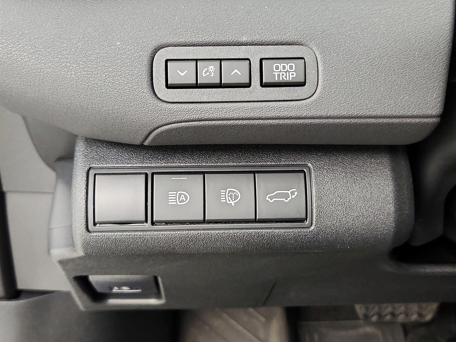 2026 Toyota bZ XLE - Photo 14