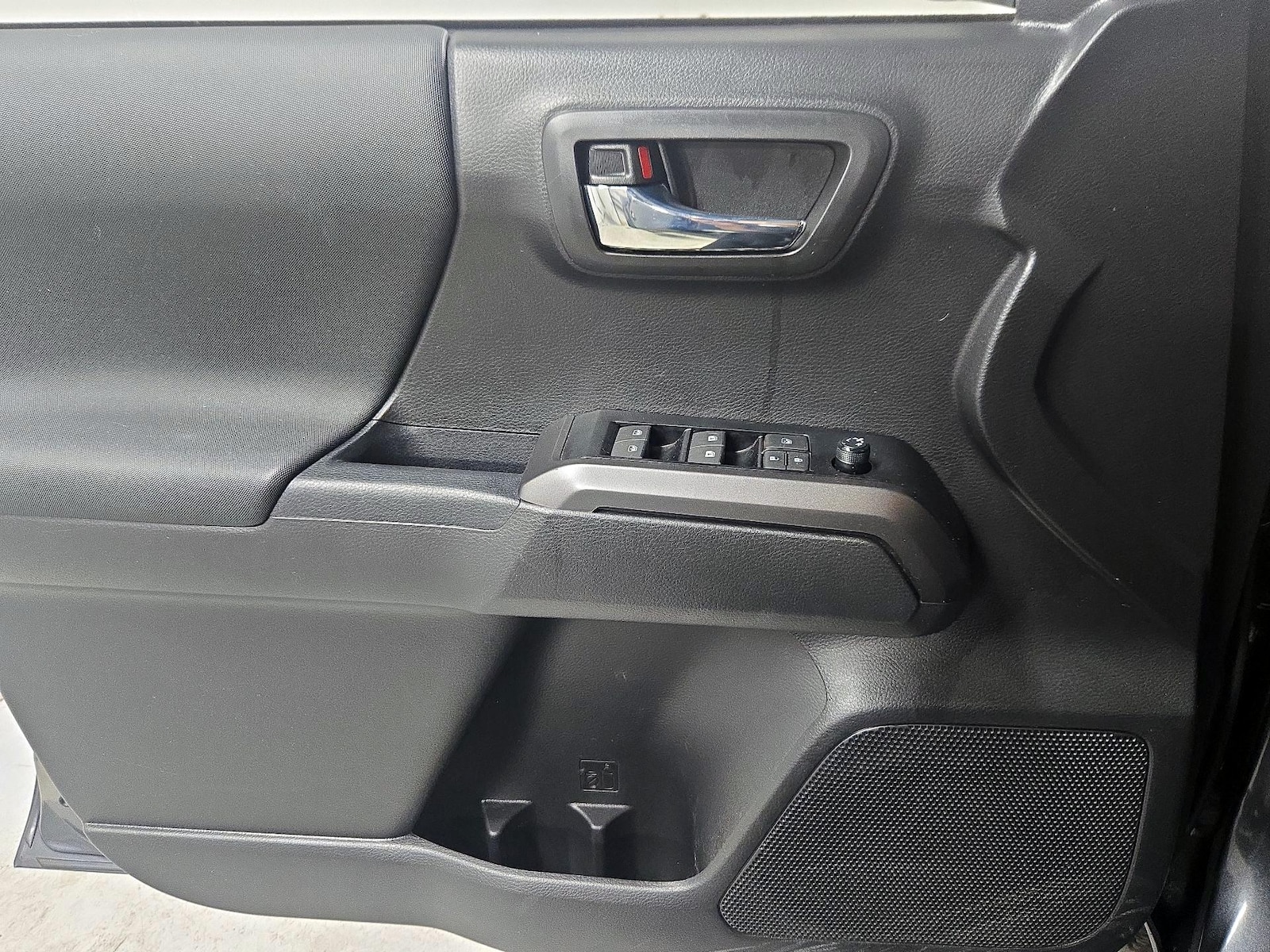 2023 Toyota Tacoma TRD Off Road - Photo 13
