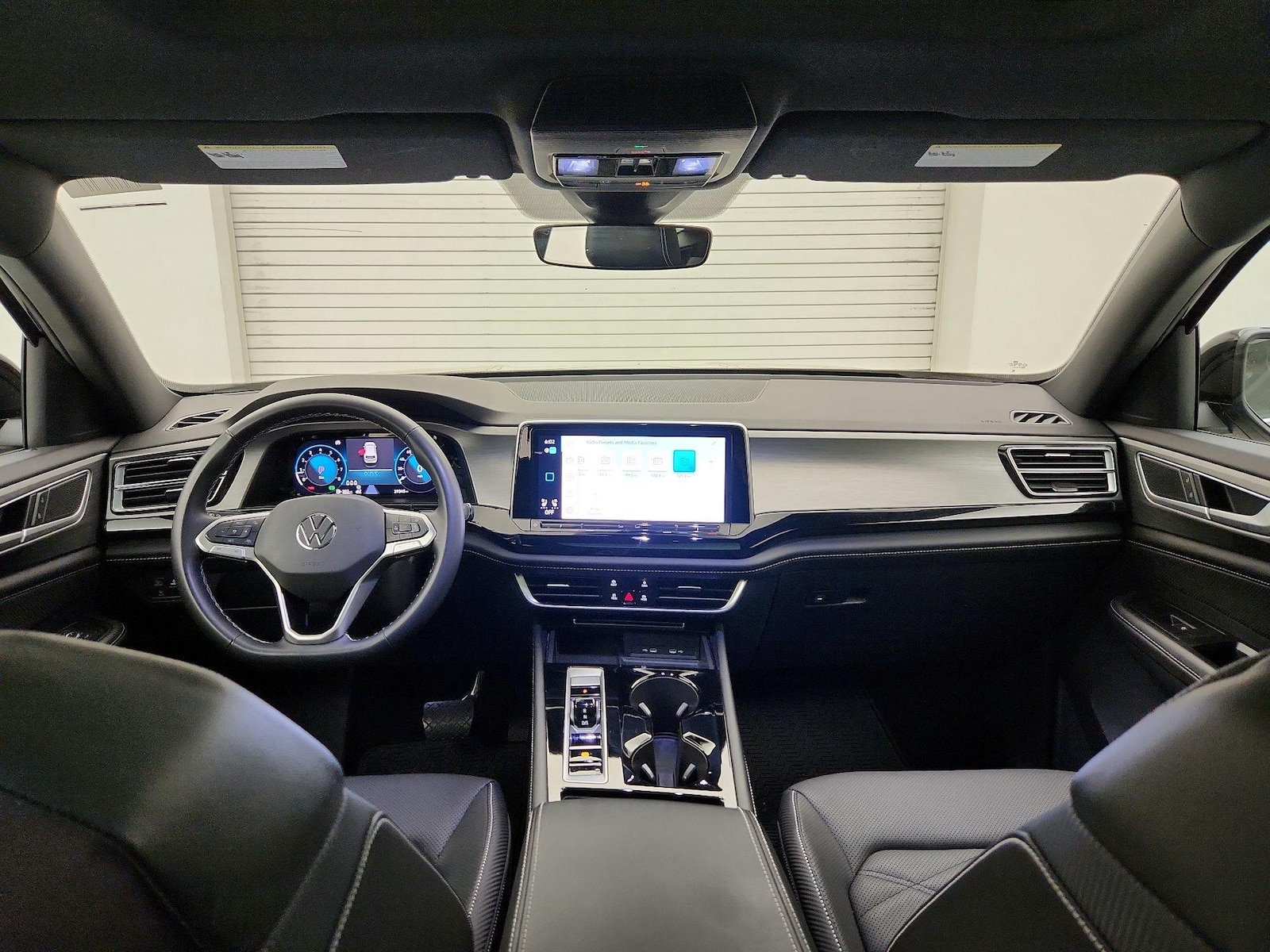2024 Volkswagen Atlas Cross Sport SE w/Tech - Photo 10