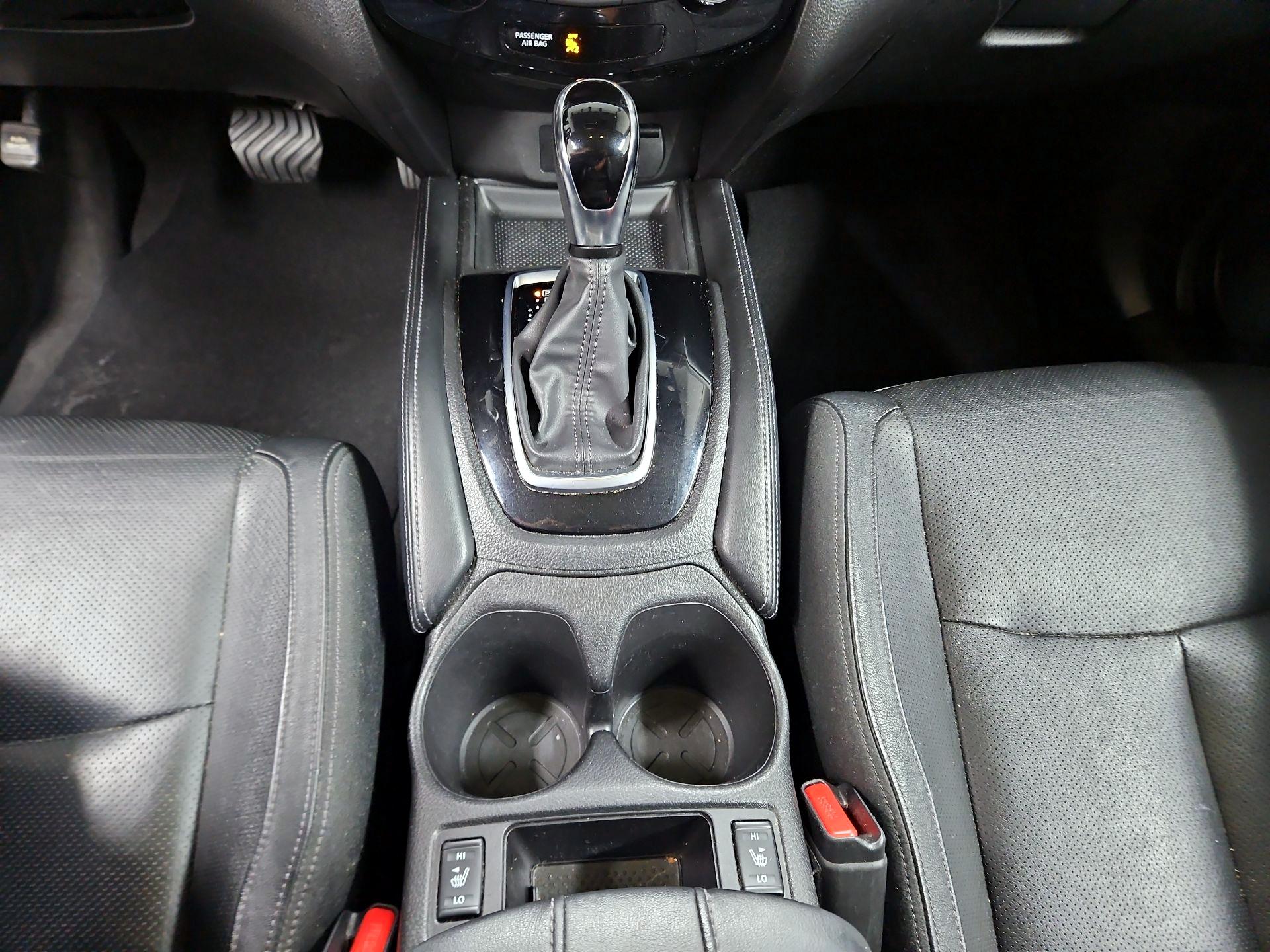 Thumbnail: 2018 Nissan Rogue - 18