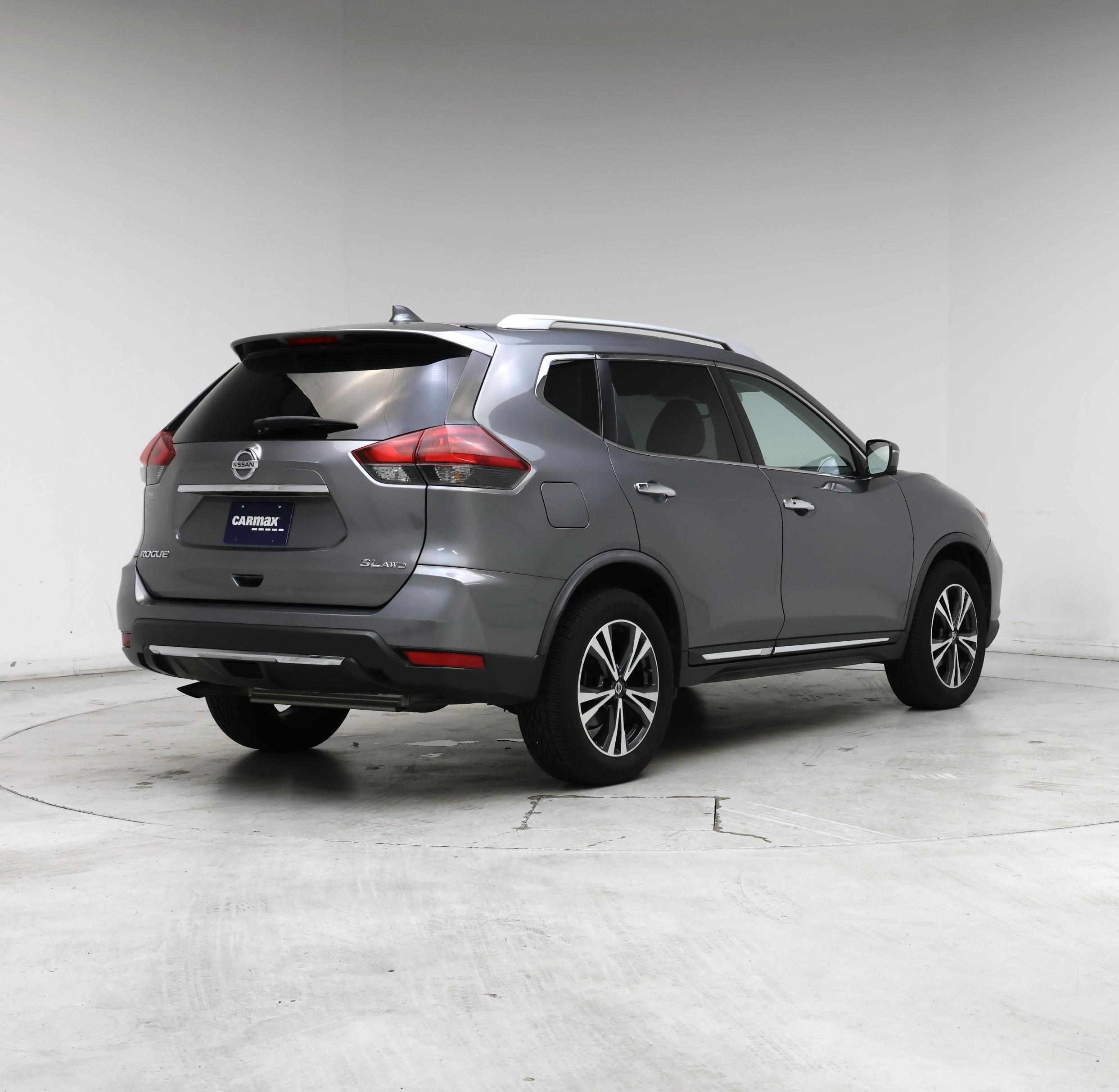 Thumbnail: 2018 Nissan Rogue - 8