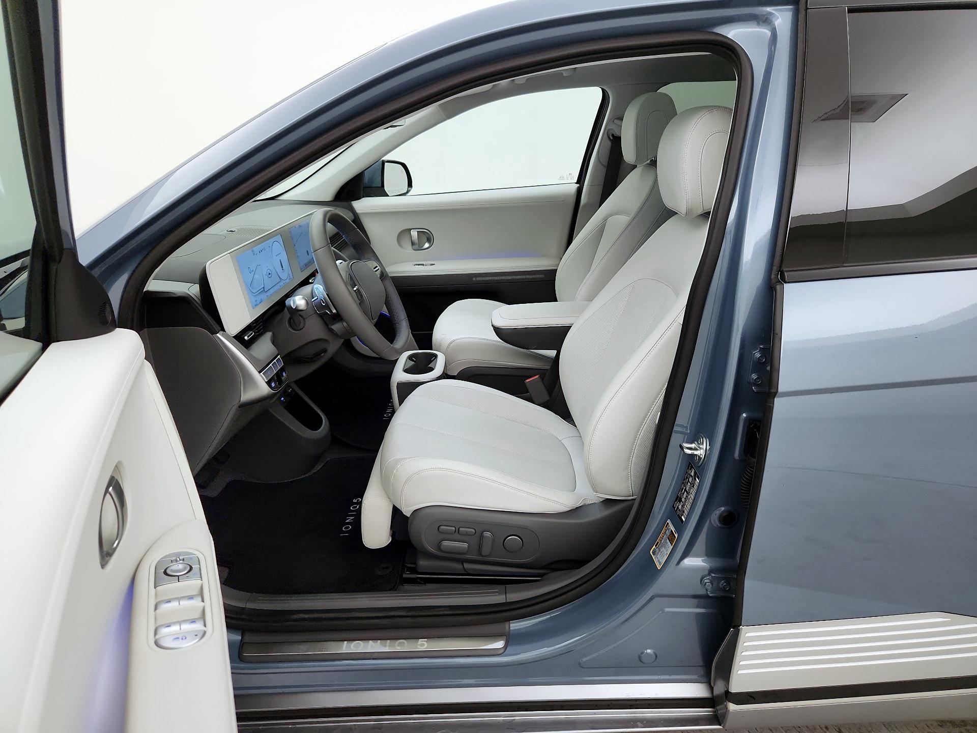 Thumbnail: 2024 Hyundai Ioniq 5 - 11
