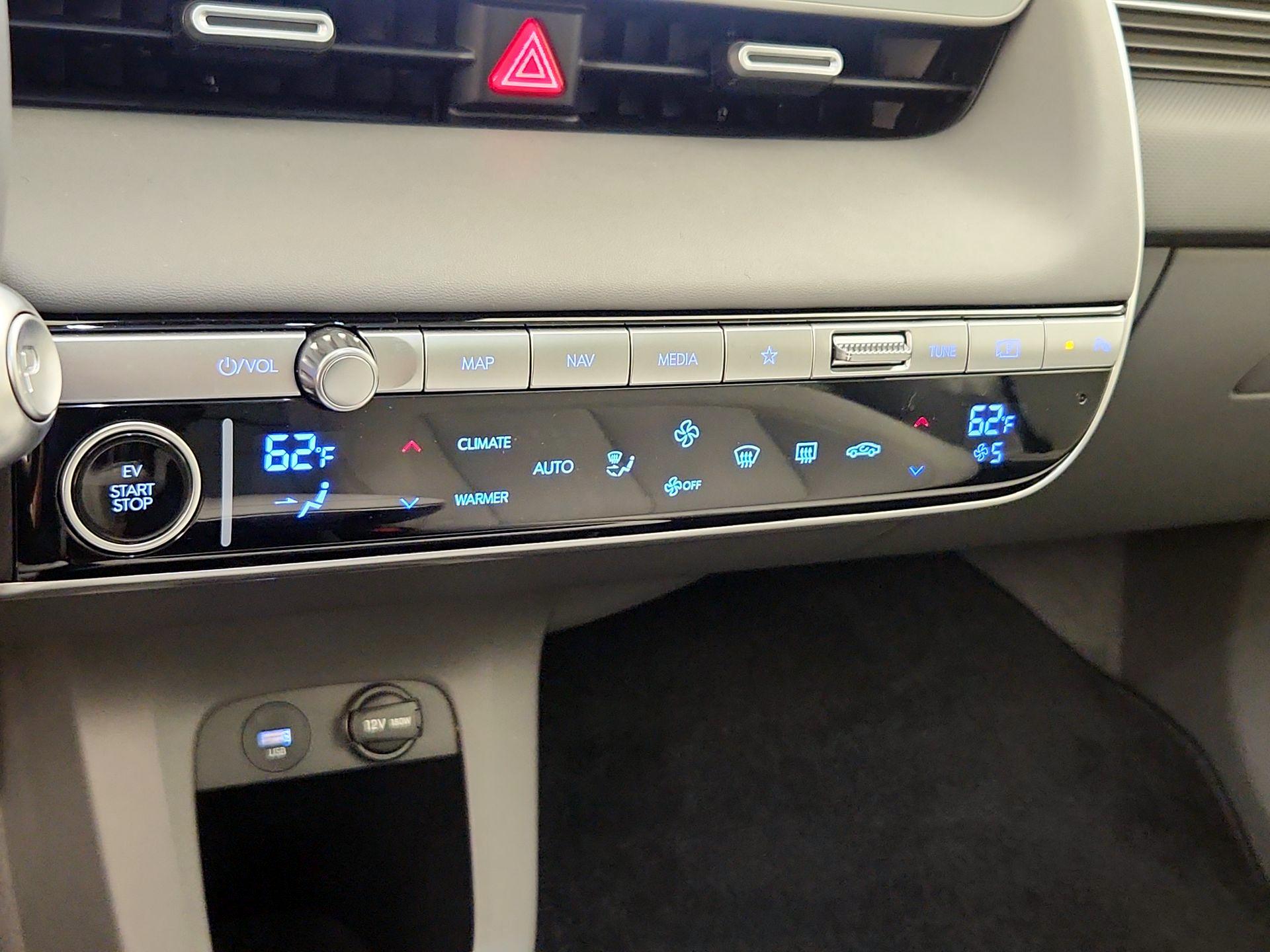 Thumbnail: 2024 Hyundai Ioniq 5 - 17