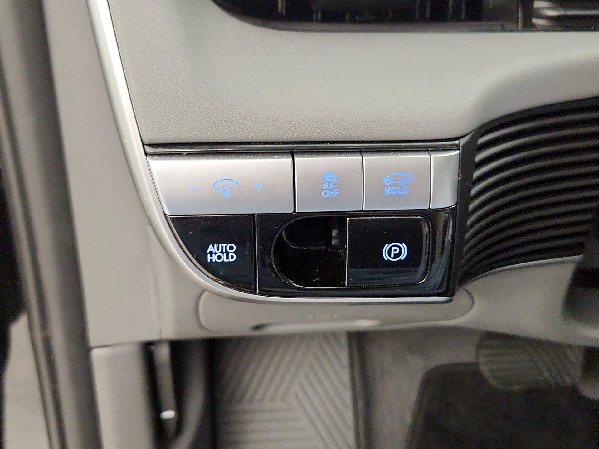 Thumbnail: 2024 Hyundai Ioniq 5 - 13