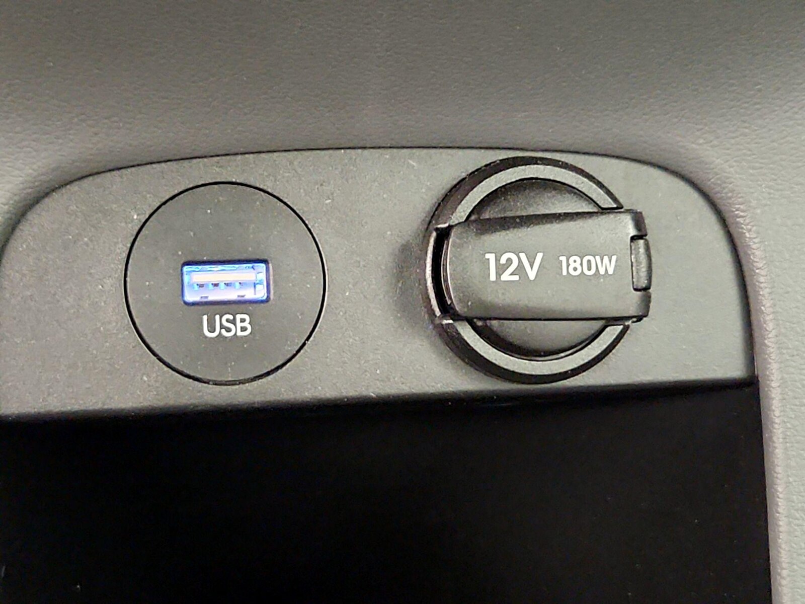 2024 Hyundai IONIQ 5 Limited - Photo 20
