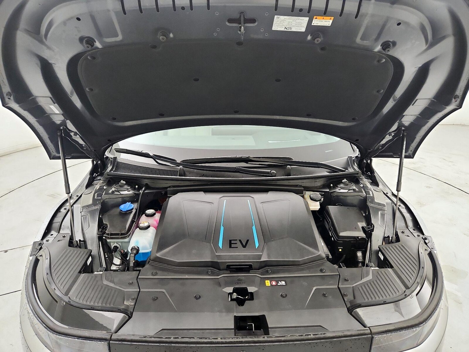 2024 Hyundai IONIQ 5 Limited - Photo 24