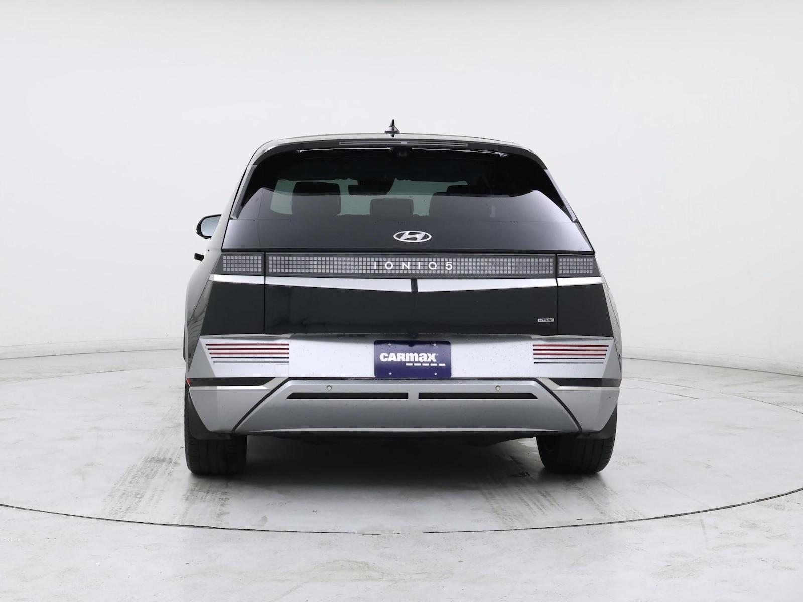 2024 Hyundai IONIQ 5 Limited - Photo 7