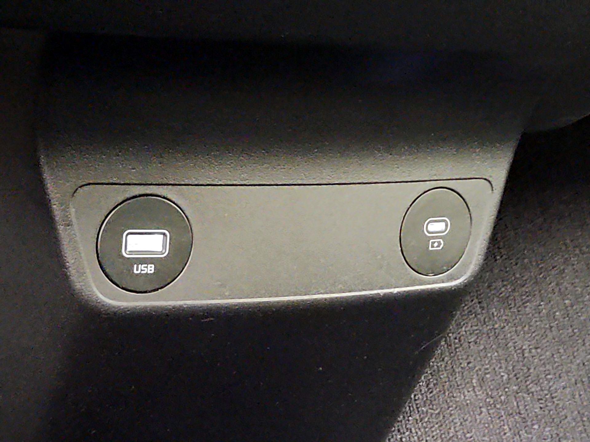Thumbnail: 2024 Kia EV6 - 19