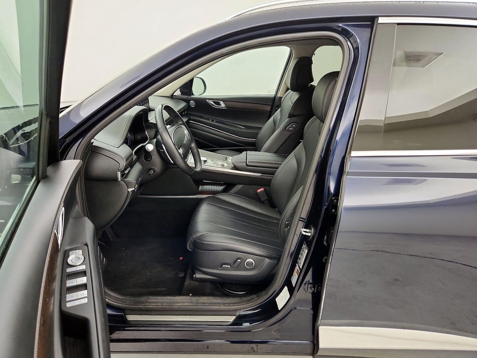 2024 GENESIS GV80 Standard - Photo 12