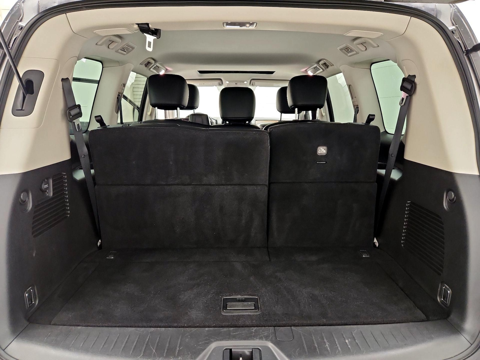 2022 Nissan Armada SL - Photo 24