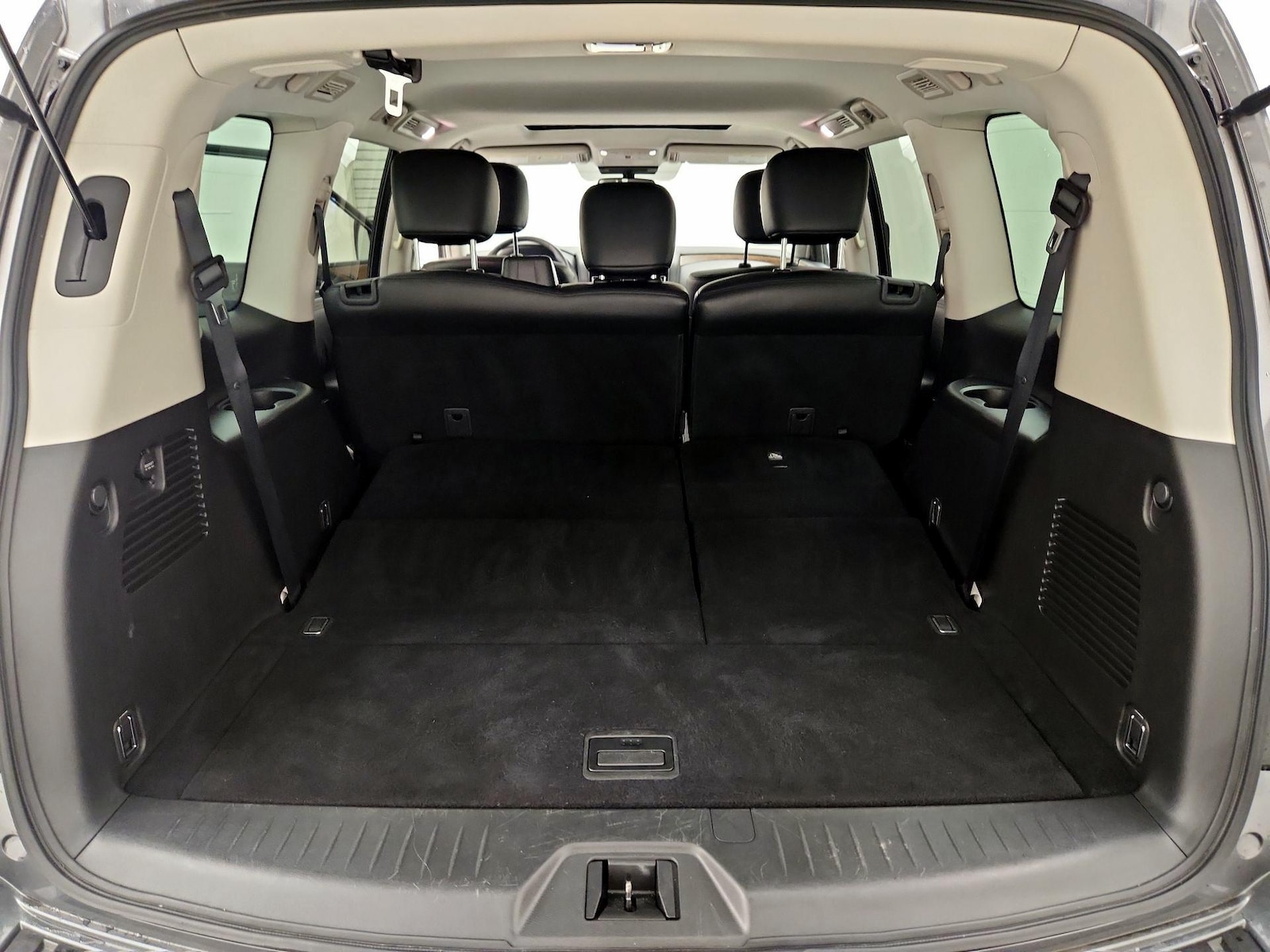 2022 Nissan Armada SL - Photo 25