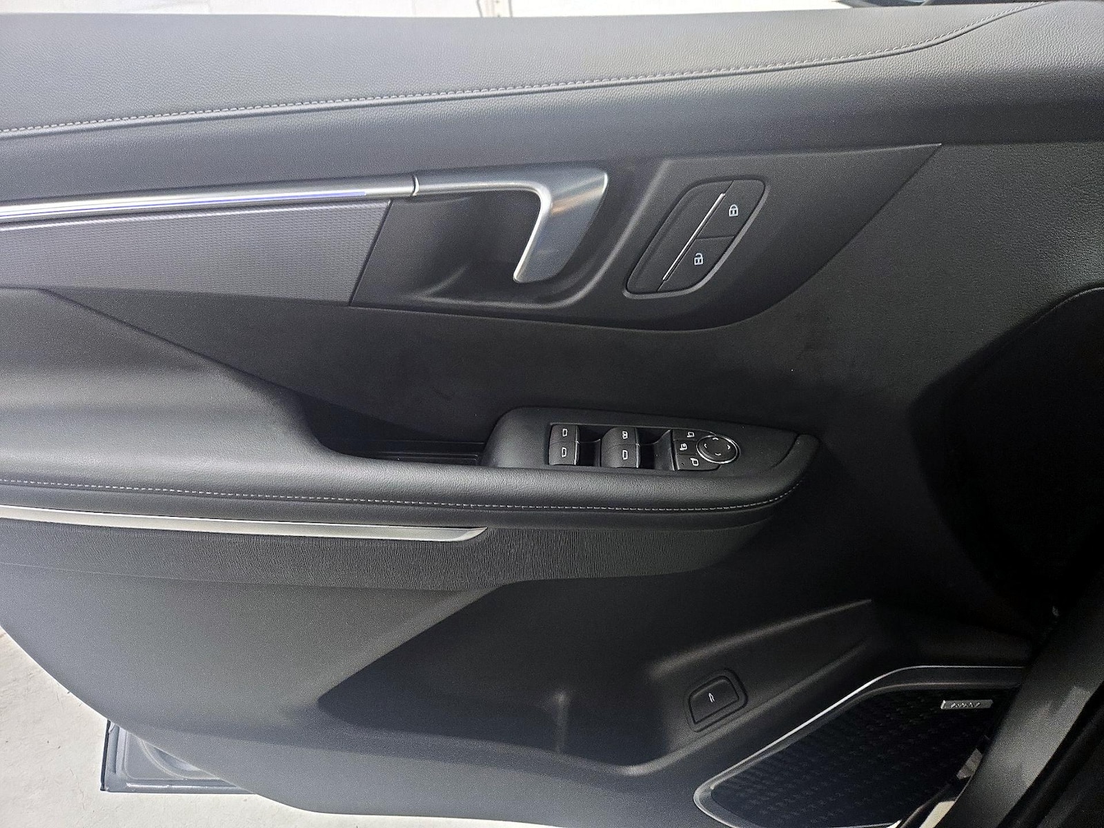 2025 Buick Enclave Sport Touring - Photo 13