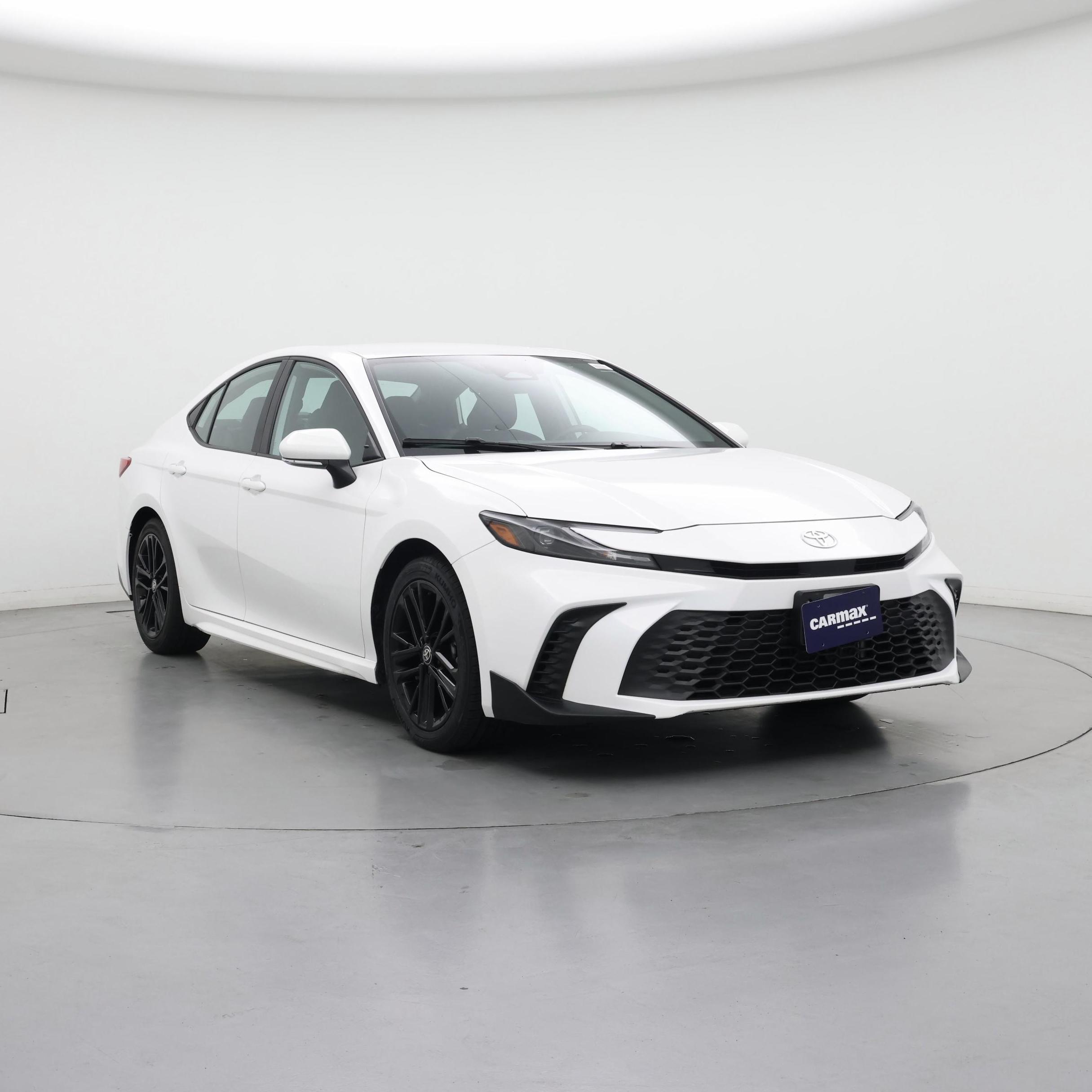 White 2025 Toyota Camry Sedan Front-Wheel Drive Automatic