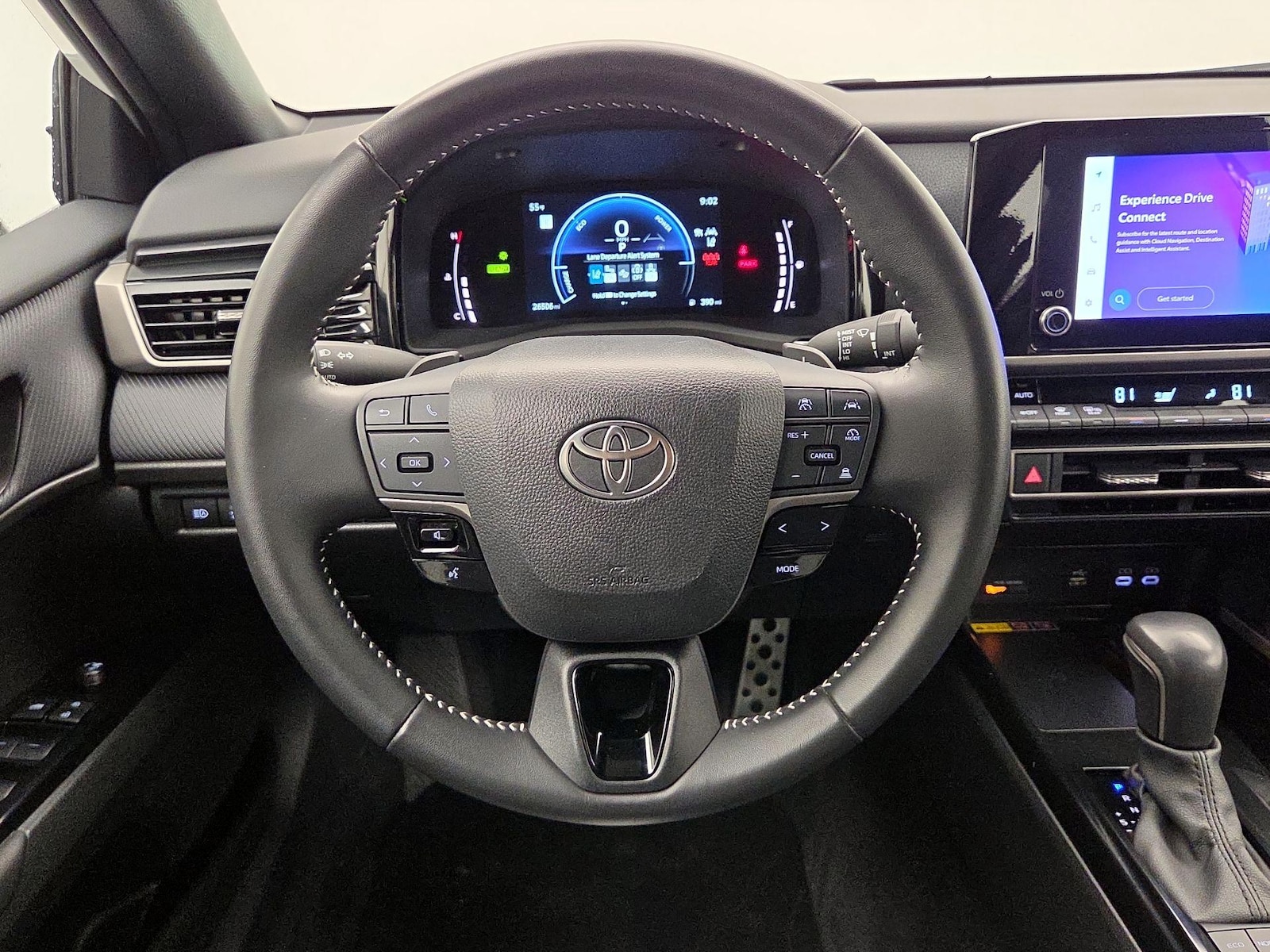 2025 Toyota Camry SE - Photo 11