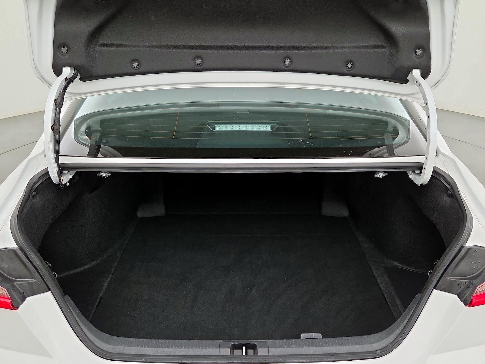 2025 Toyota Camry SE - Photo 22