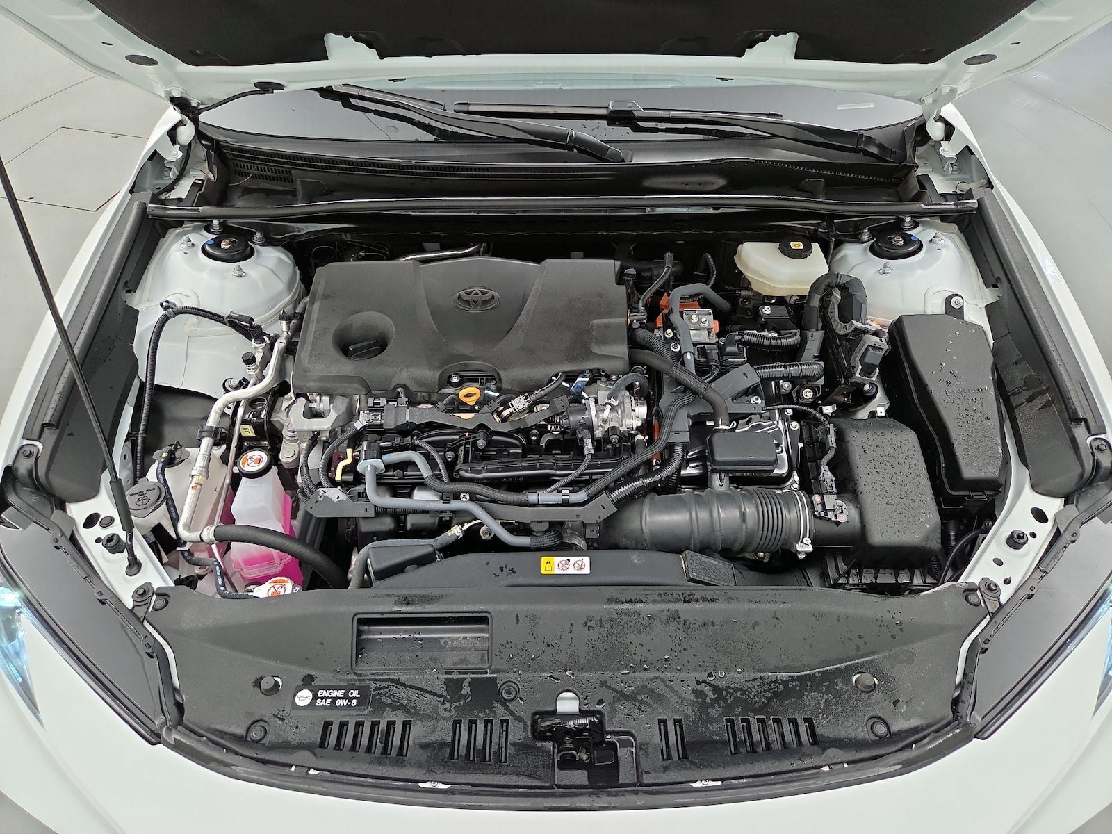 2025 Toyota Camry SE - Photo 23