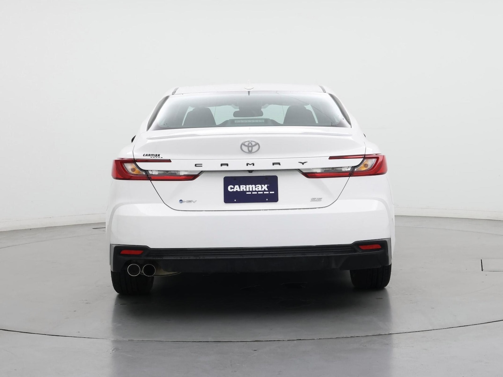 2025 Toyota Camry SE - Photo 7